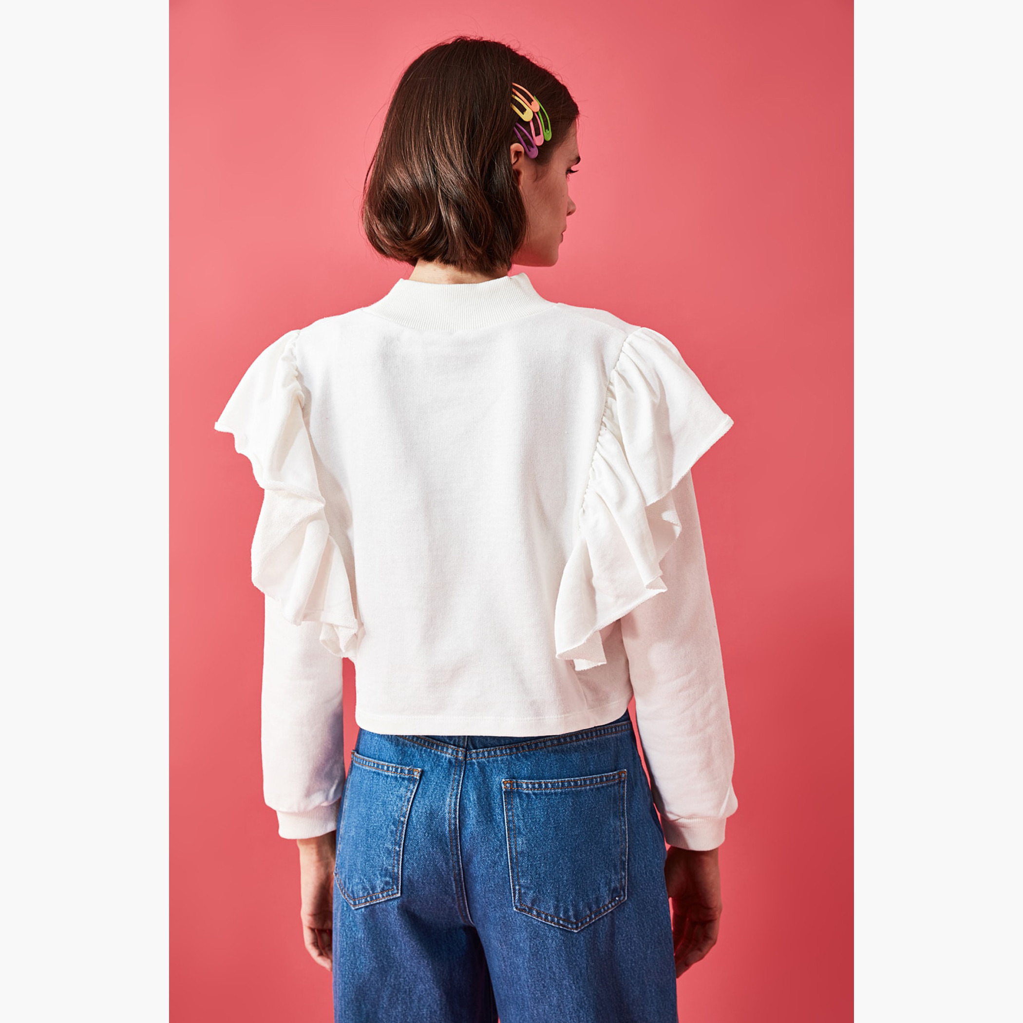 Trendyol Crop Top with Long Sleeves and Ruffle Detail-women-clothing-shirtsandblouses-blouses-image-6