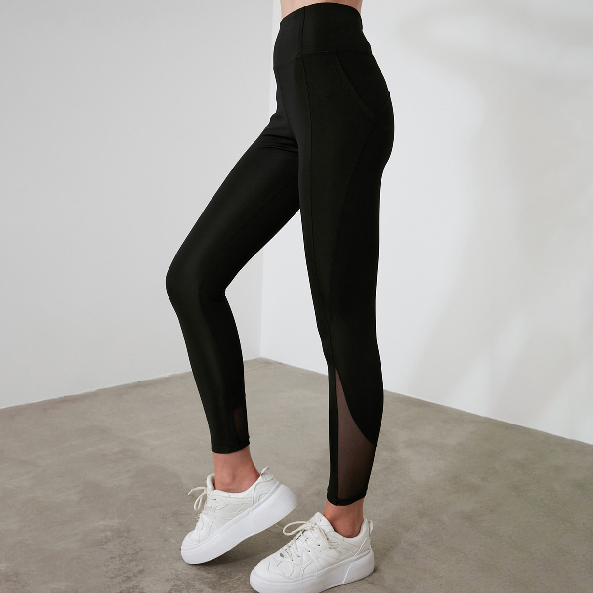 Trendyol Women Solid High Rise Sports Tights-women-clothing-sportswearandactivewear-bottoms-image-8
