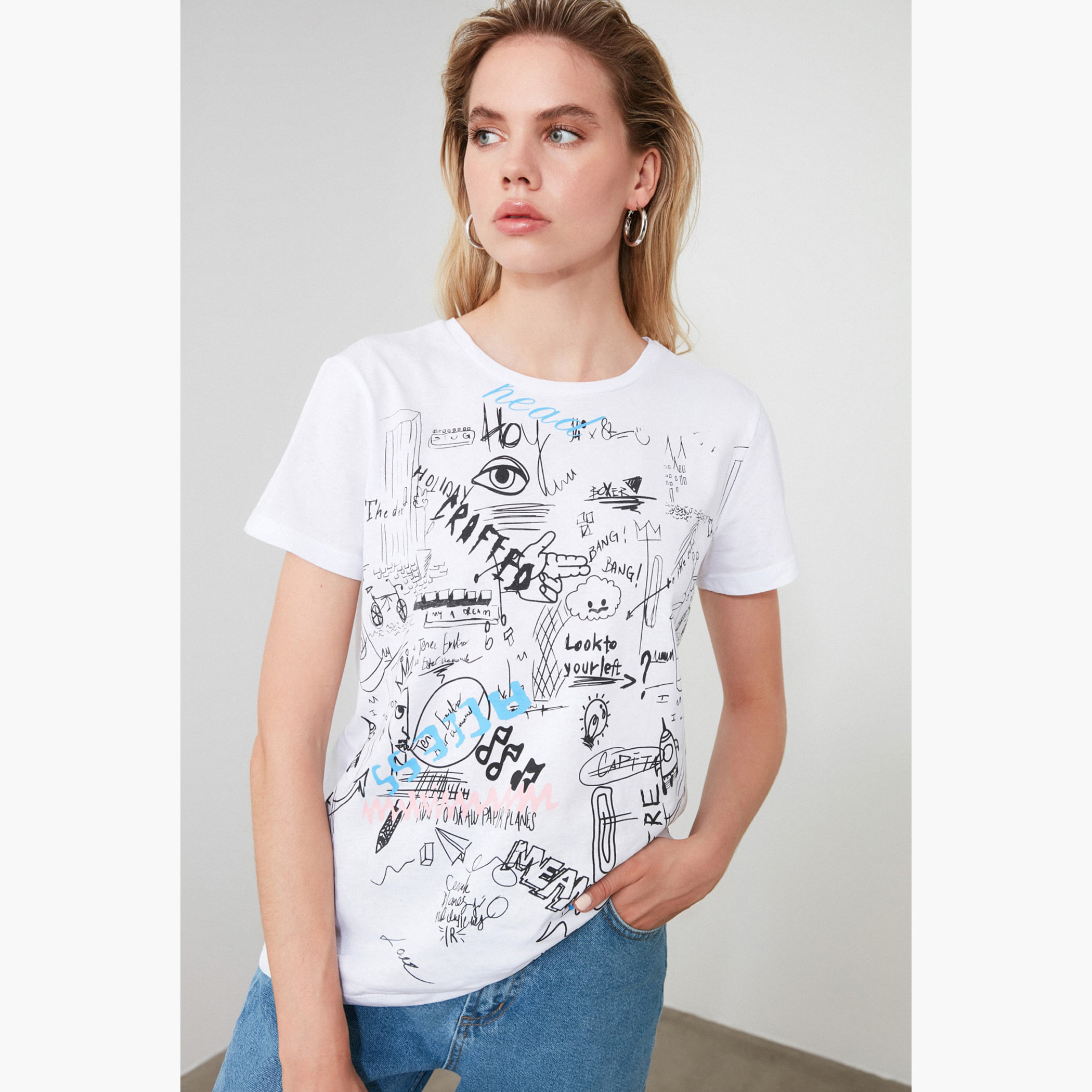 تيشيرت بياقة مستديرة وأكمام قصيرة وطبعات من ترينديول-women-clothing-tshirts-image-1