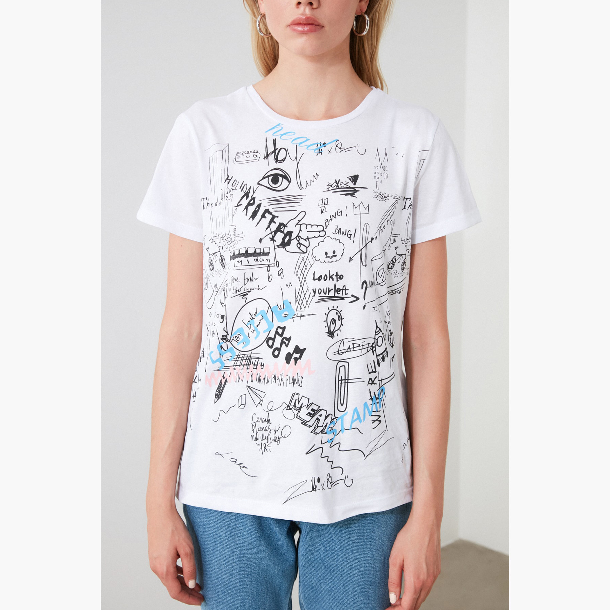 Trendyol Printed Round Neck T-shirt with Short Sleeves-women-clothing-tshirts-image-4