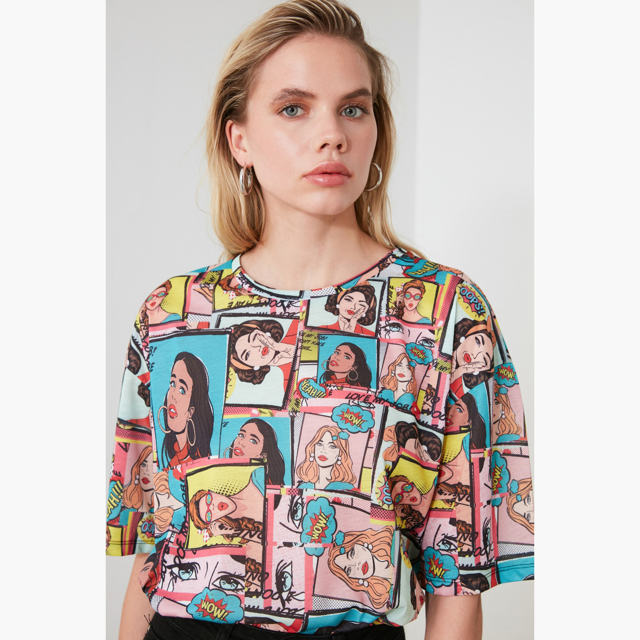Trendyol Printed Regular Fit Crew Neck Top with Short Sleeves-women-clothing-tshirts-image-1