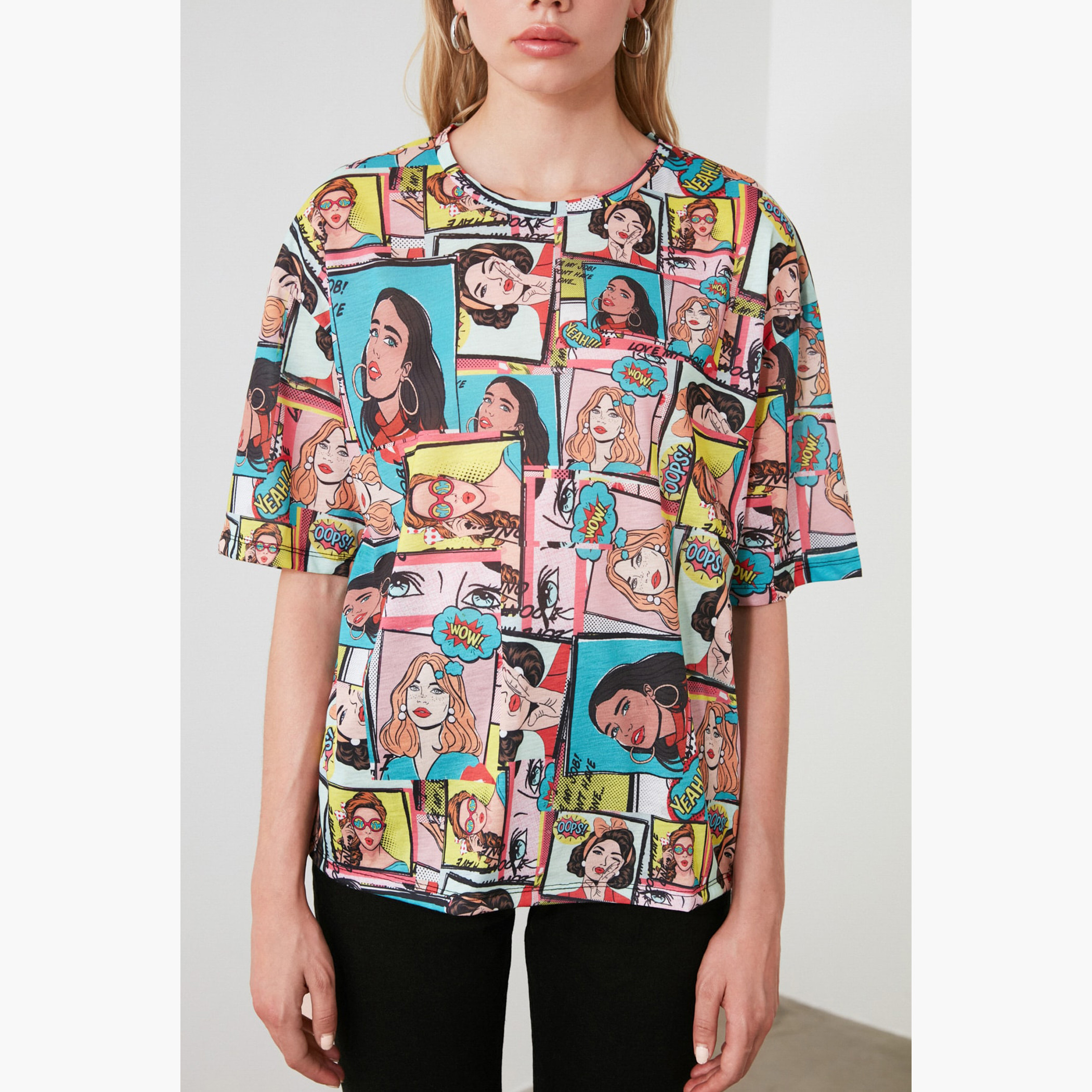 Trendyol Printed Regular Fit Crew Neck Top with Short Sleeves-women-clothing-tshirts-image-4