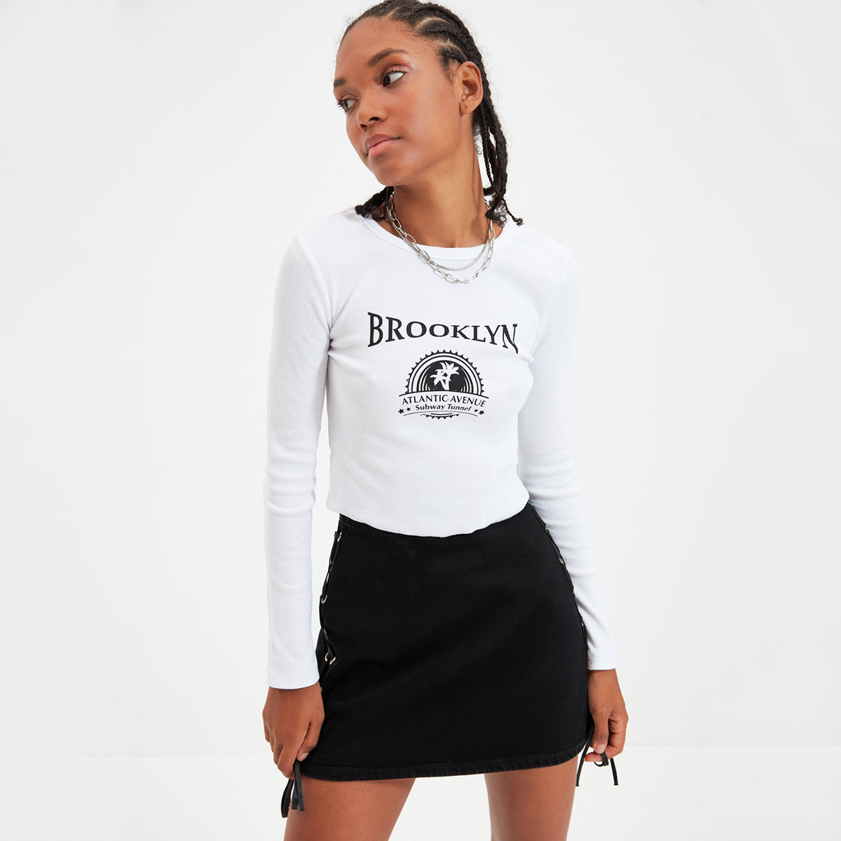 Trendyol Women Printed Crew Neck Blouse-women-clothing-shirtsandblouses-blouses-image-1