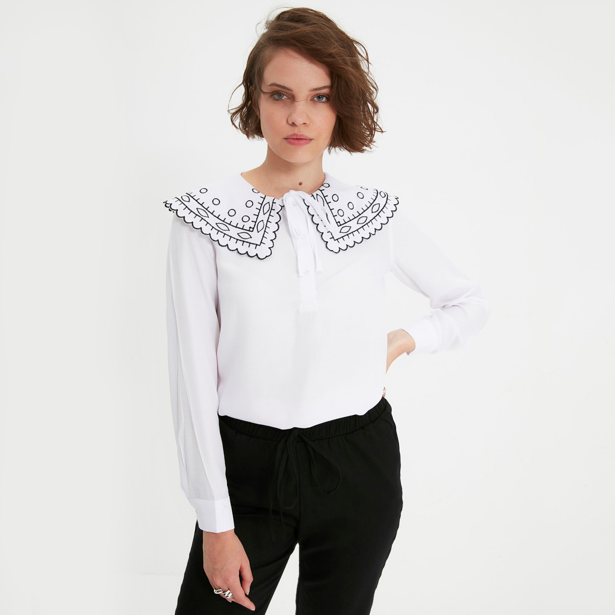 ترينديول أبيض قميص-women-clothing-shirtsandblouses-blouses-image-1