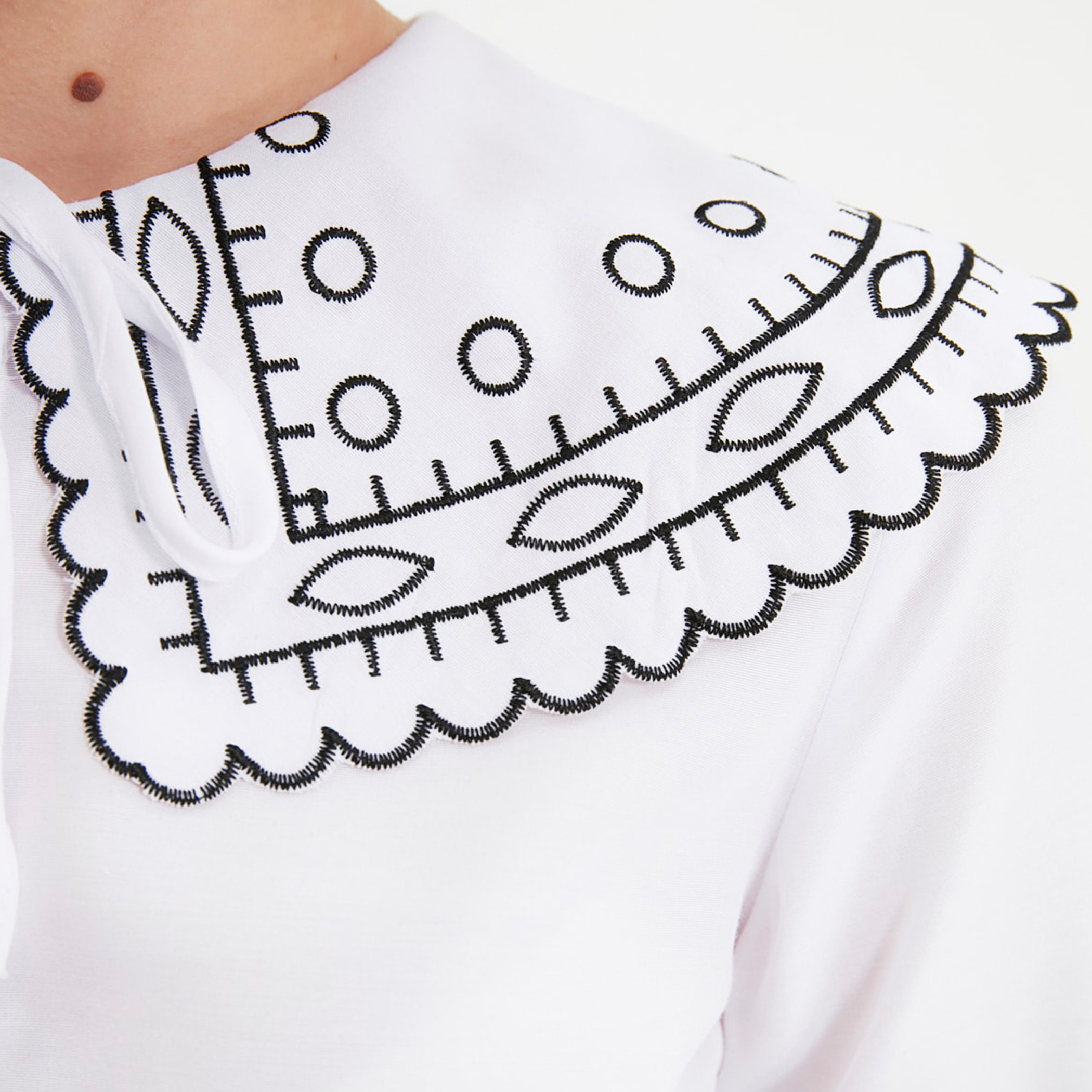 Trendyol Women Embroidered Long Sleeves Blouse-women-clothing-shirtsandblouses-blouses-image-10
