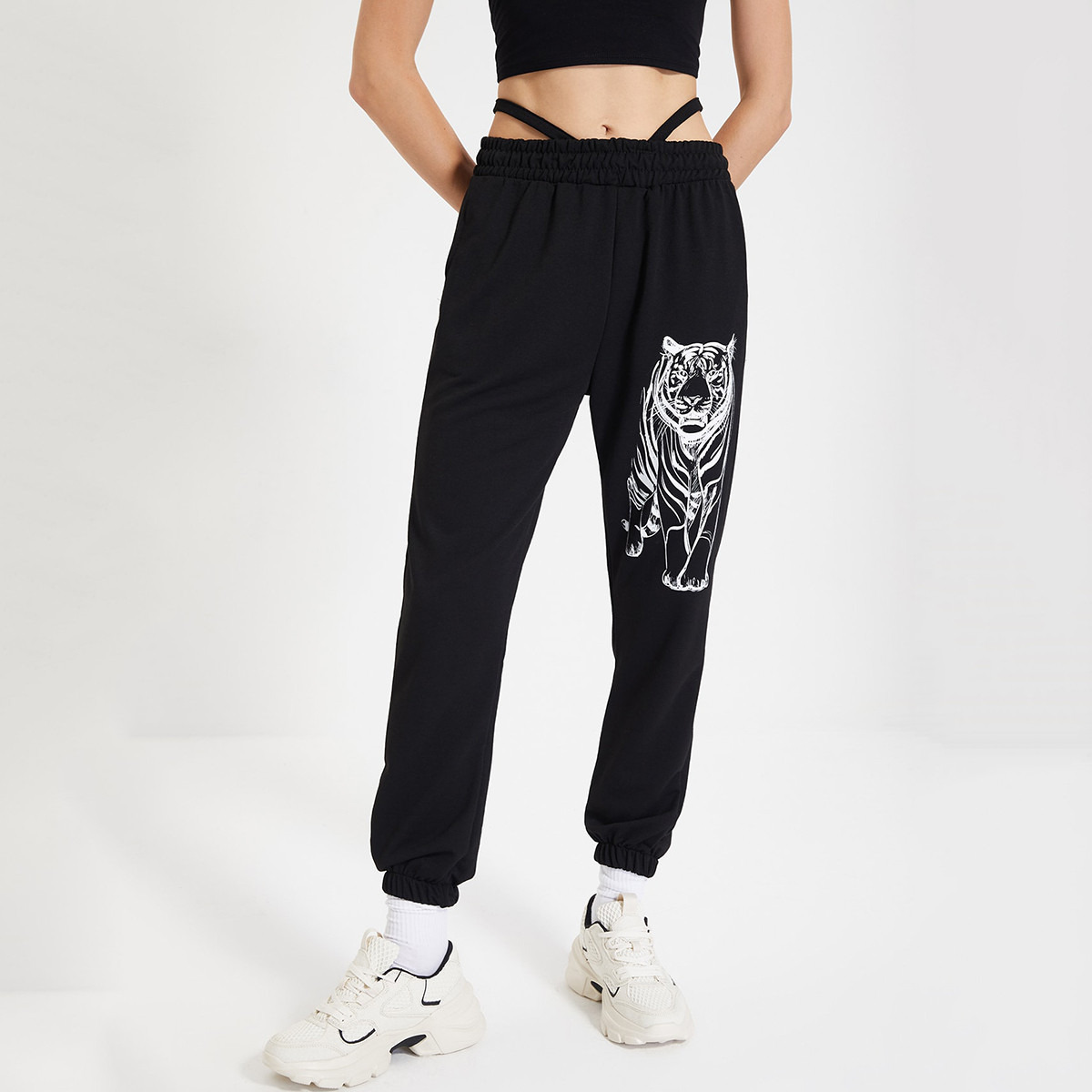 ترينديول أسود بانت عداء ببطء-women-clothing-bottoms-joggers-image-2