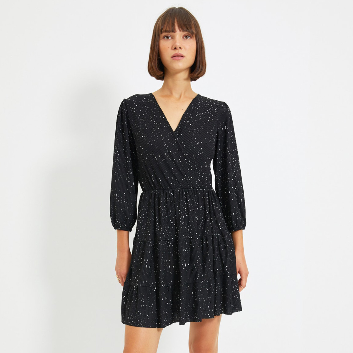 ترينديول أسود قصير فستان-women-clothing-dresses-image-3