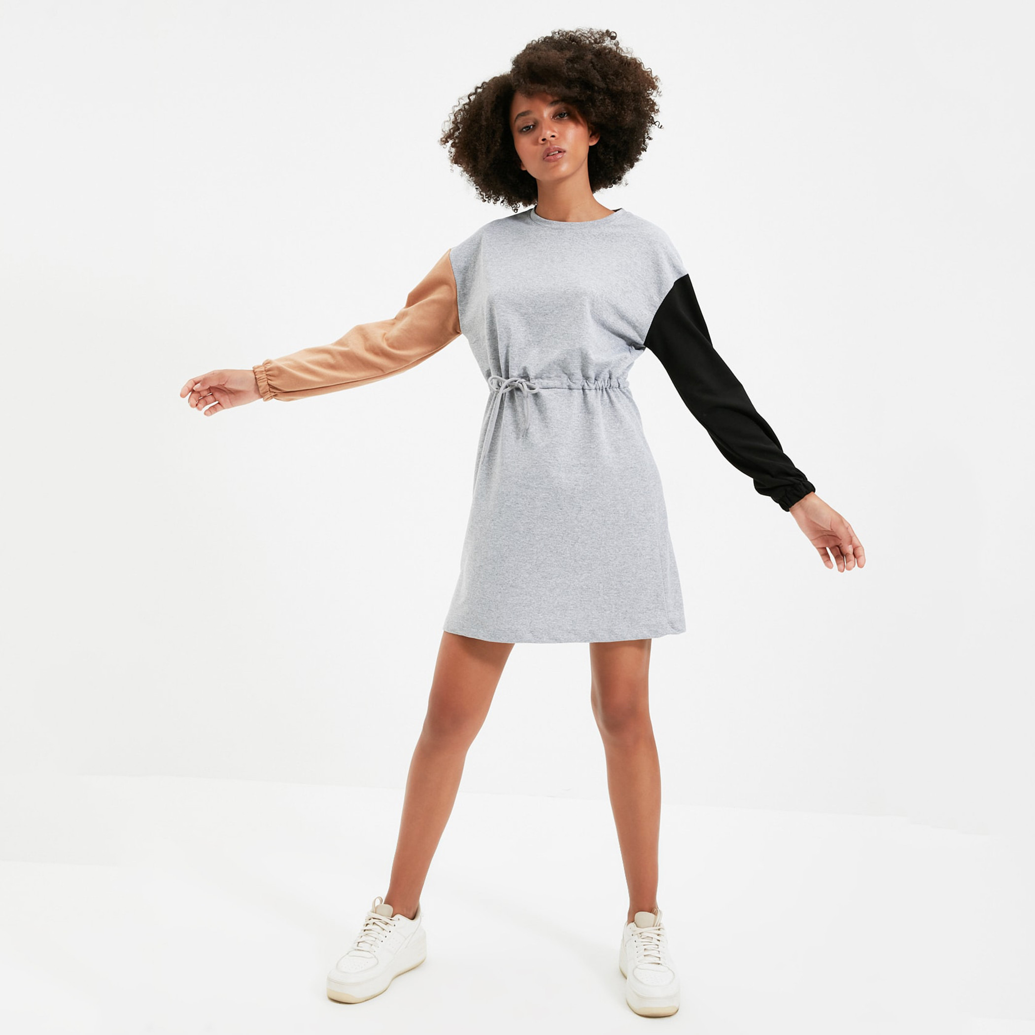 ترينديول رمادي قصير فستان-women-clothing-dresses-image-3