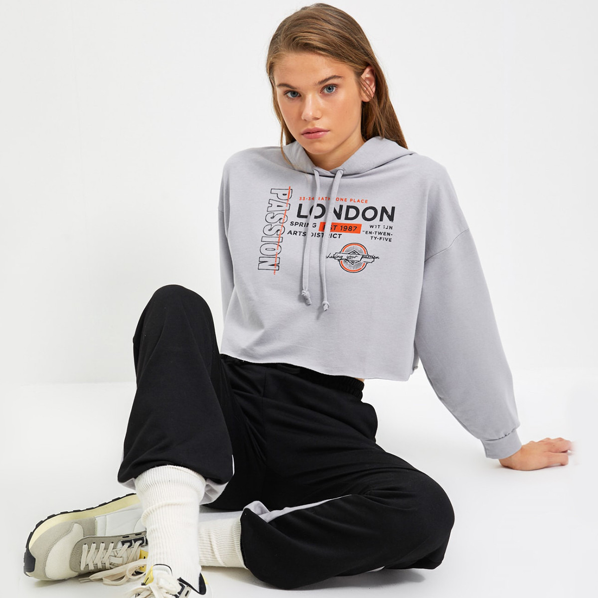 Trendyol Women Printed Sweatsuit Set-women-clothing-sportswearandactivewear-trackpantsandtracksuits-image-2