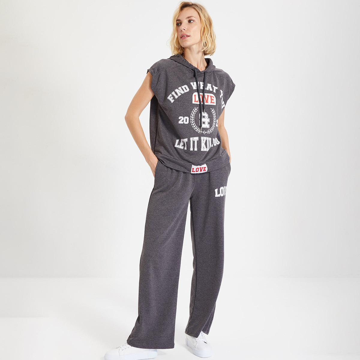 ترينديول رمادي مجموعات-women-clothing-sportswearandactivewear-trackpantsandtracksuits-image-4