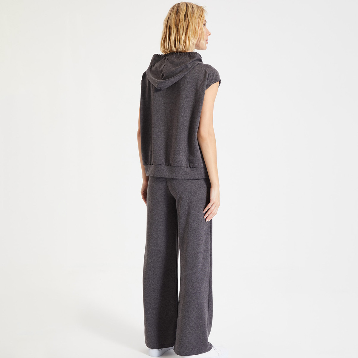 Trendyol Women Printed Sweatsuit Set-women-clothing-sportswearandactivewear-trackpantsandtracksuits-image-9