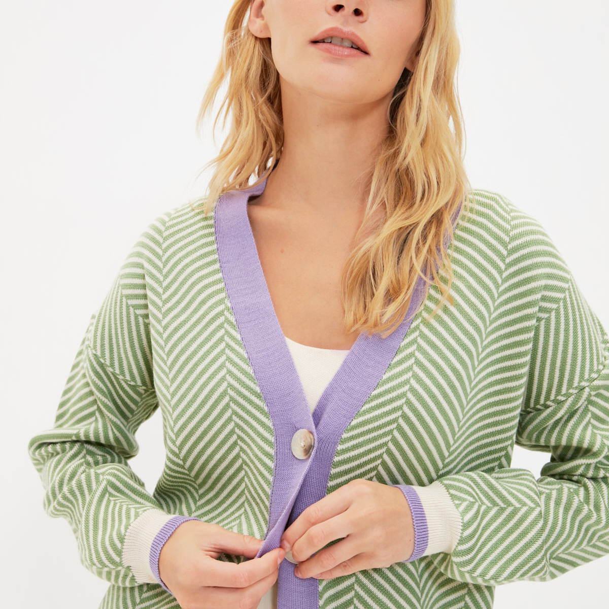 Trendyol Women Striped V-Neck Cardigan-women-winterwear-cardigansandjumpers-cardigans-image-5