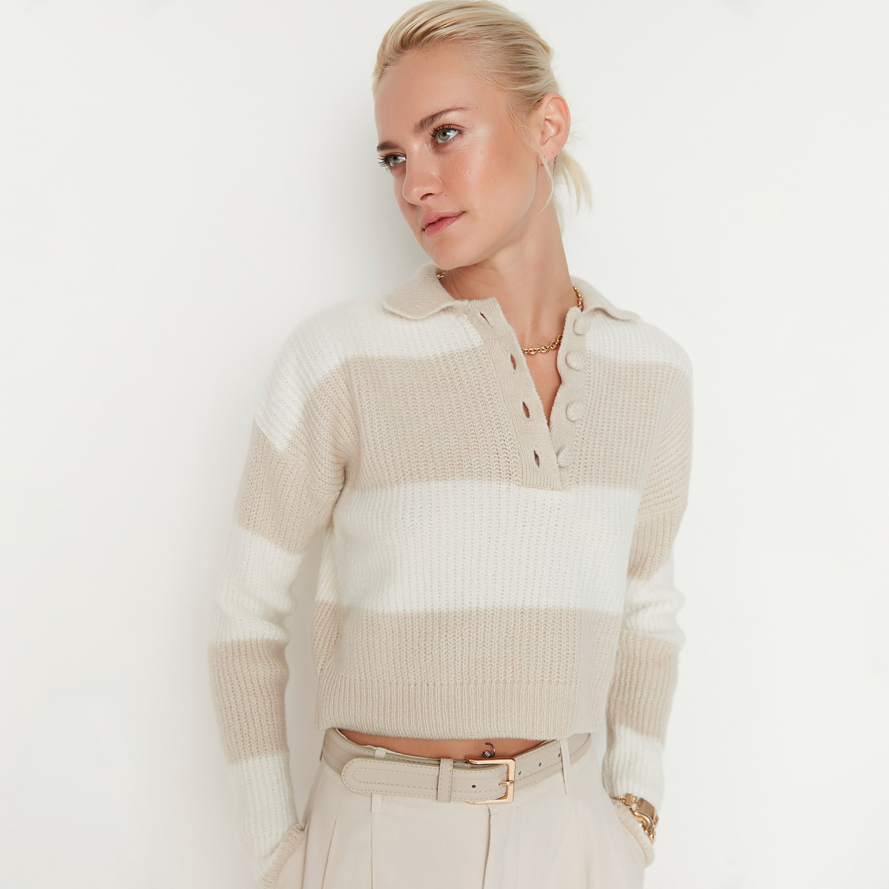 Trendyolmilla Stone Color-Blocked Collared Dropped Sleeves Women's Sweater-women-winterwear-cardigansandjumpers-jumpers-image-1