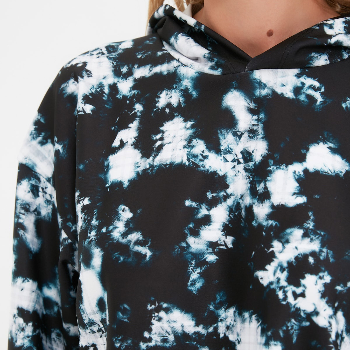 ترينديول أسود قميص من النوع الثقيل-women-winterwear-hoodiesandsweatshirts-hoodies-image-4