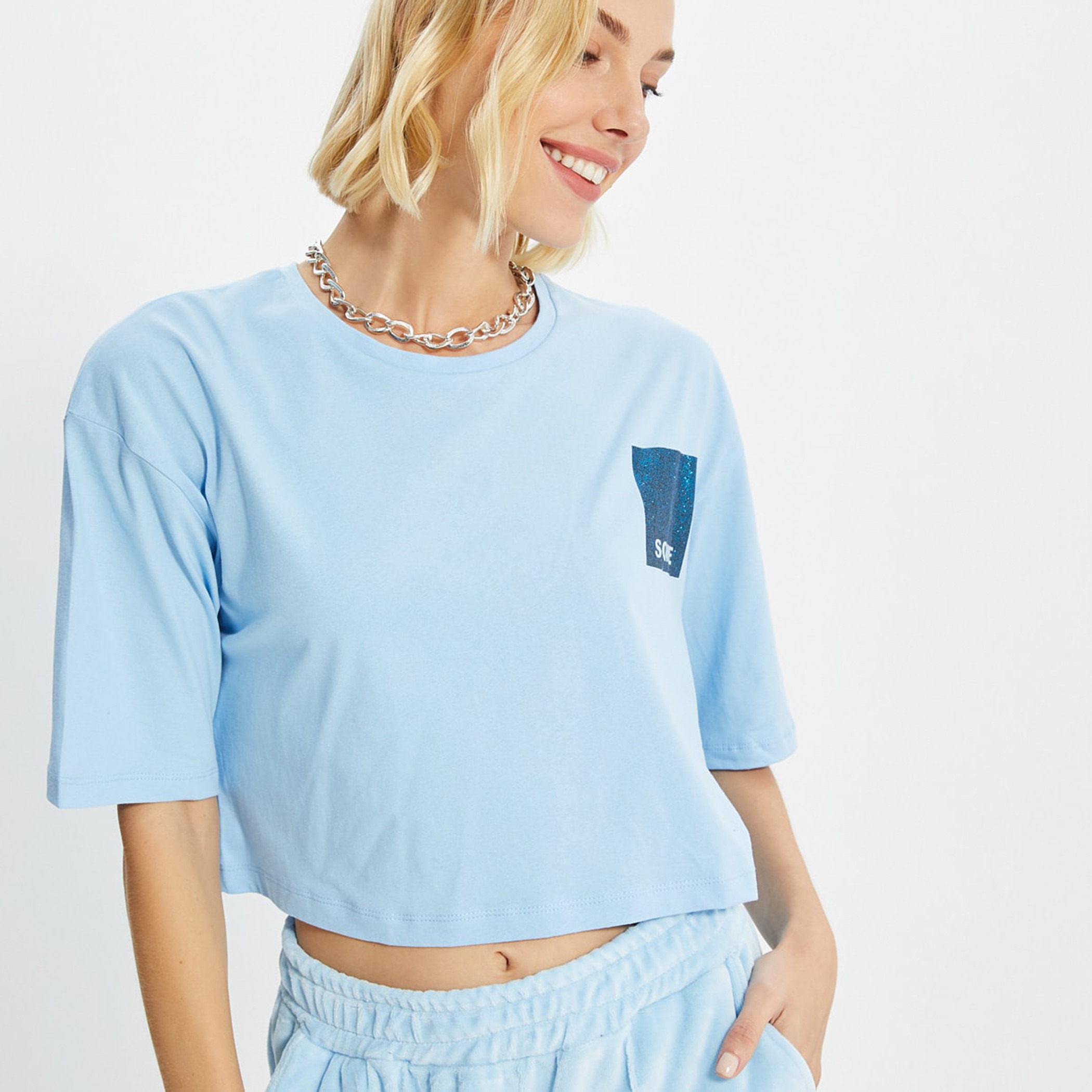 Trendyol Women Solid Round Neck Crop T-Shirt-women-clothing-tshirts-image-2