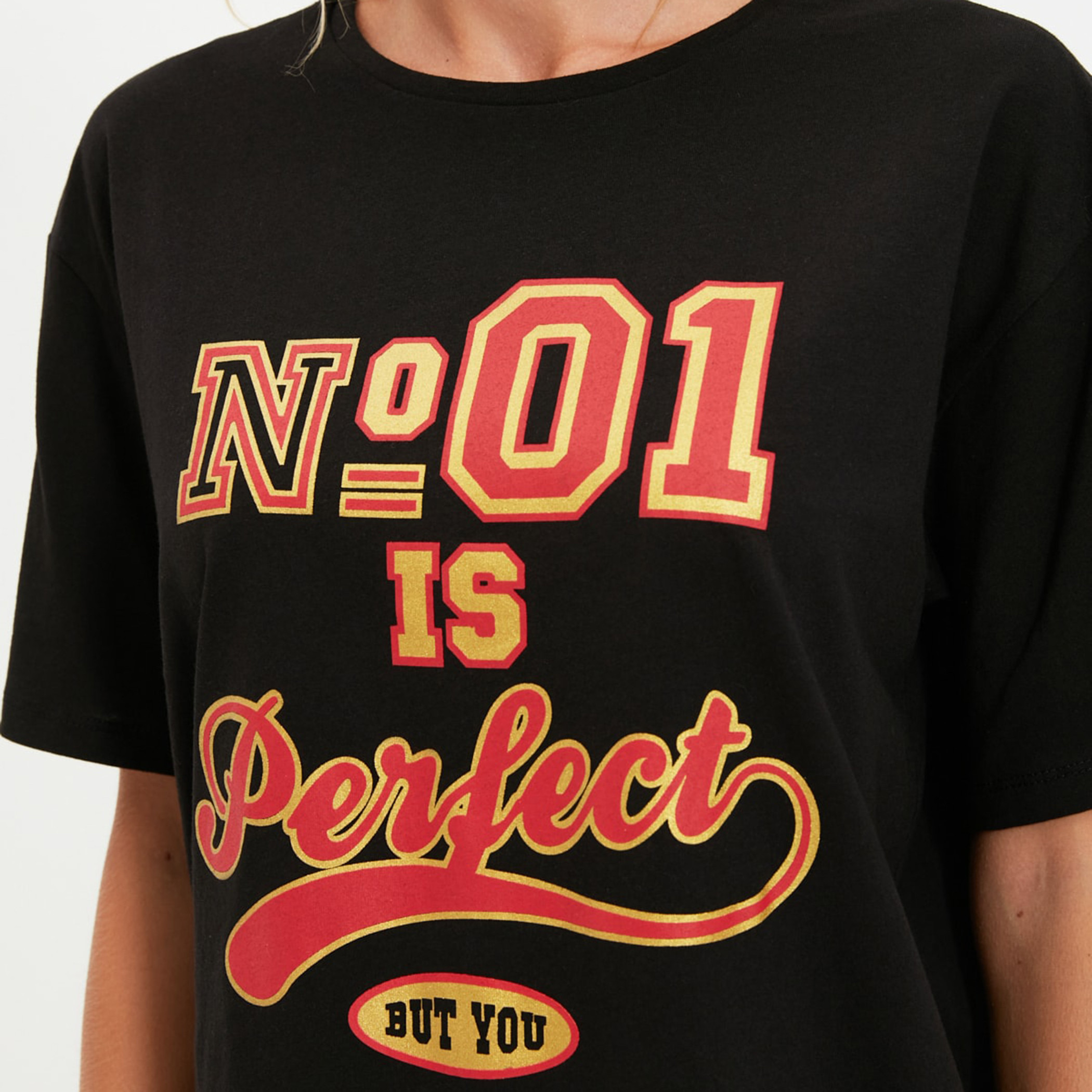 ترينديول أسود تي شيرت-women-clothing-tshirts-image-4