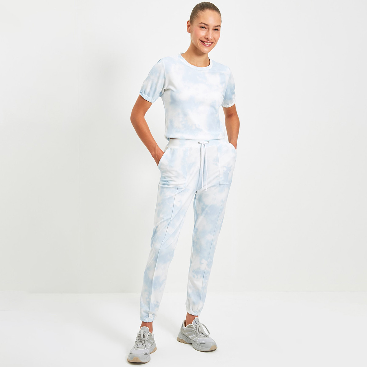 Trendyol Women Tie and Dye Short Sleeves T-Shirt-women-clothing-tshirts-image-8