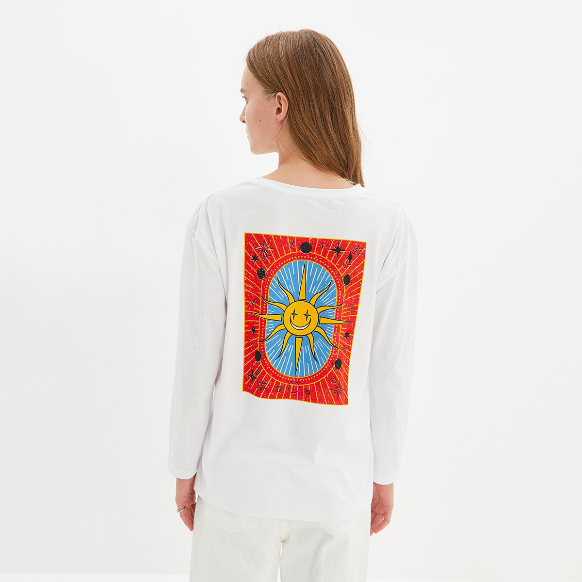 ترينديول أبيض تي شيرت-women-clothing-tshirts-image-1