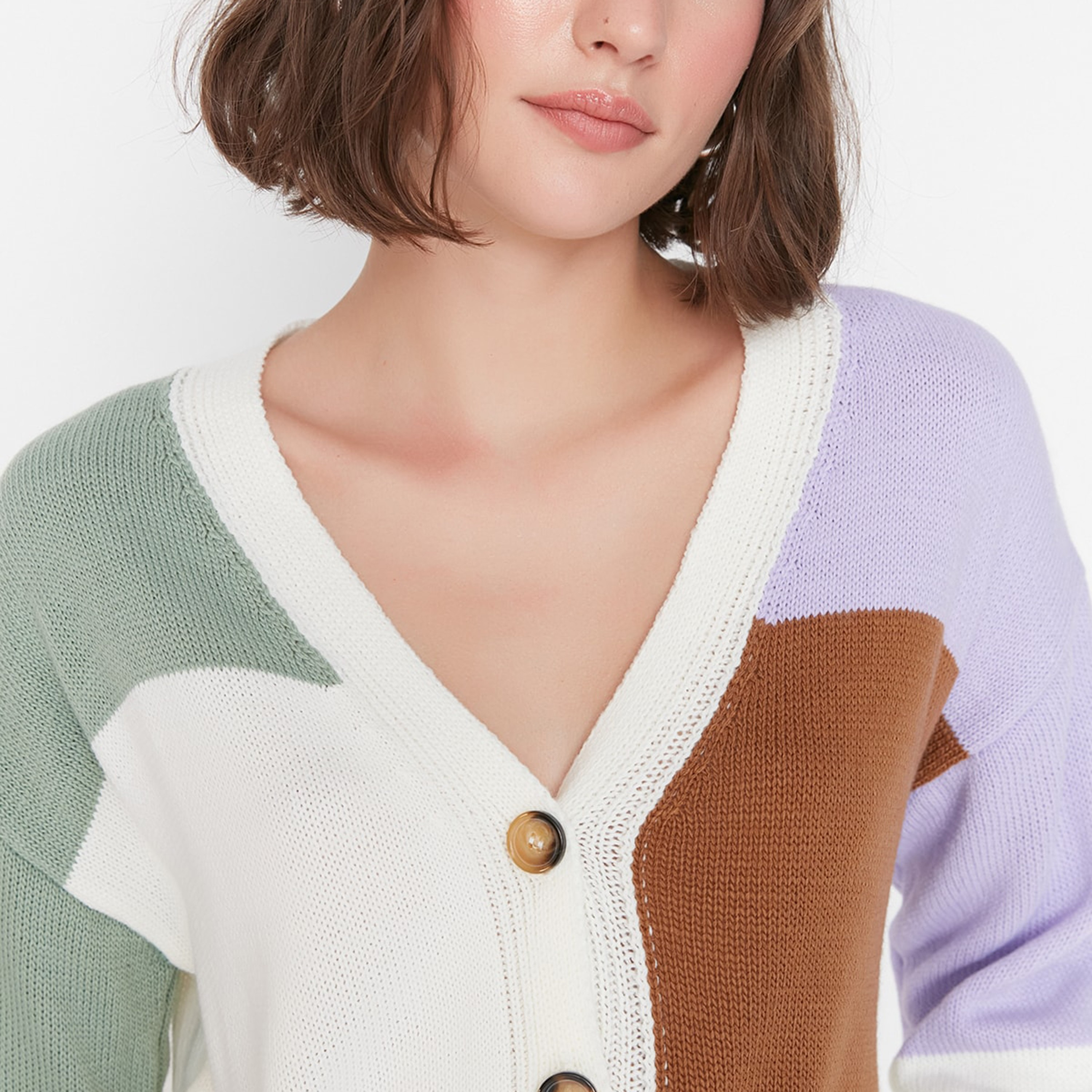 كارديجان ترينديول نسائي بورجوندي ضيق بياقة على شكل وى مع زر إغلاق-women-winterwear-cardigansandjumpers-cardigans-image-2
