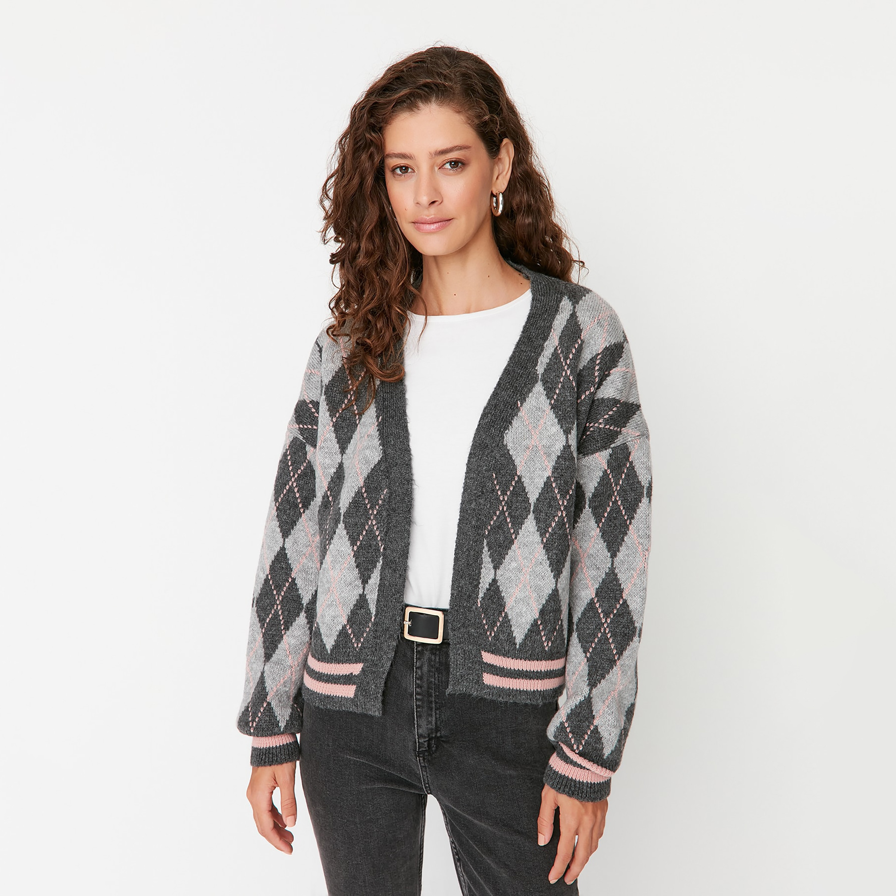 كارديجان حريمي رمادي بنقشة أرجايل وأكمام مسدلة من تريندyolميلا-women-winterwear-cardigansandjumpers-cardigans-image-1