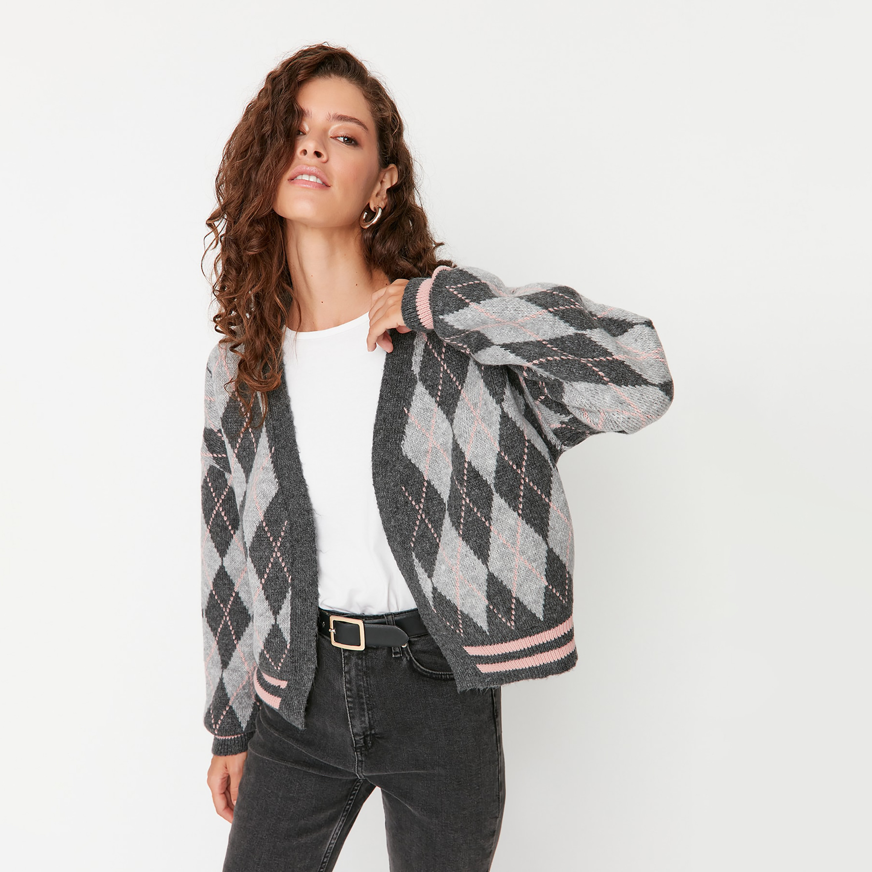 كارديجان حريمي رمادي بنقشة أرجايل وأكمام مسدلة من تريندyolميلا-women-winterwear-cardigansandjumpers-cardigans-image-2