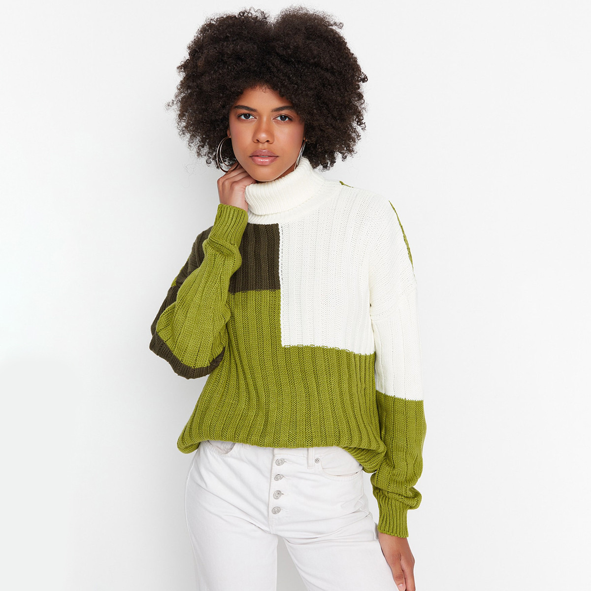 كنزة نسائية من ترينديول مع متعدد الألوان برقبة سلحفاة و ضيقة-women-clothing-cardigansandjumpers-jumpers-image-1