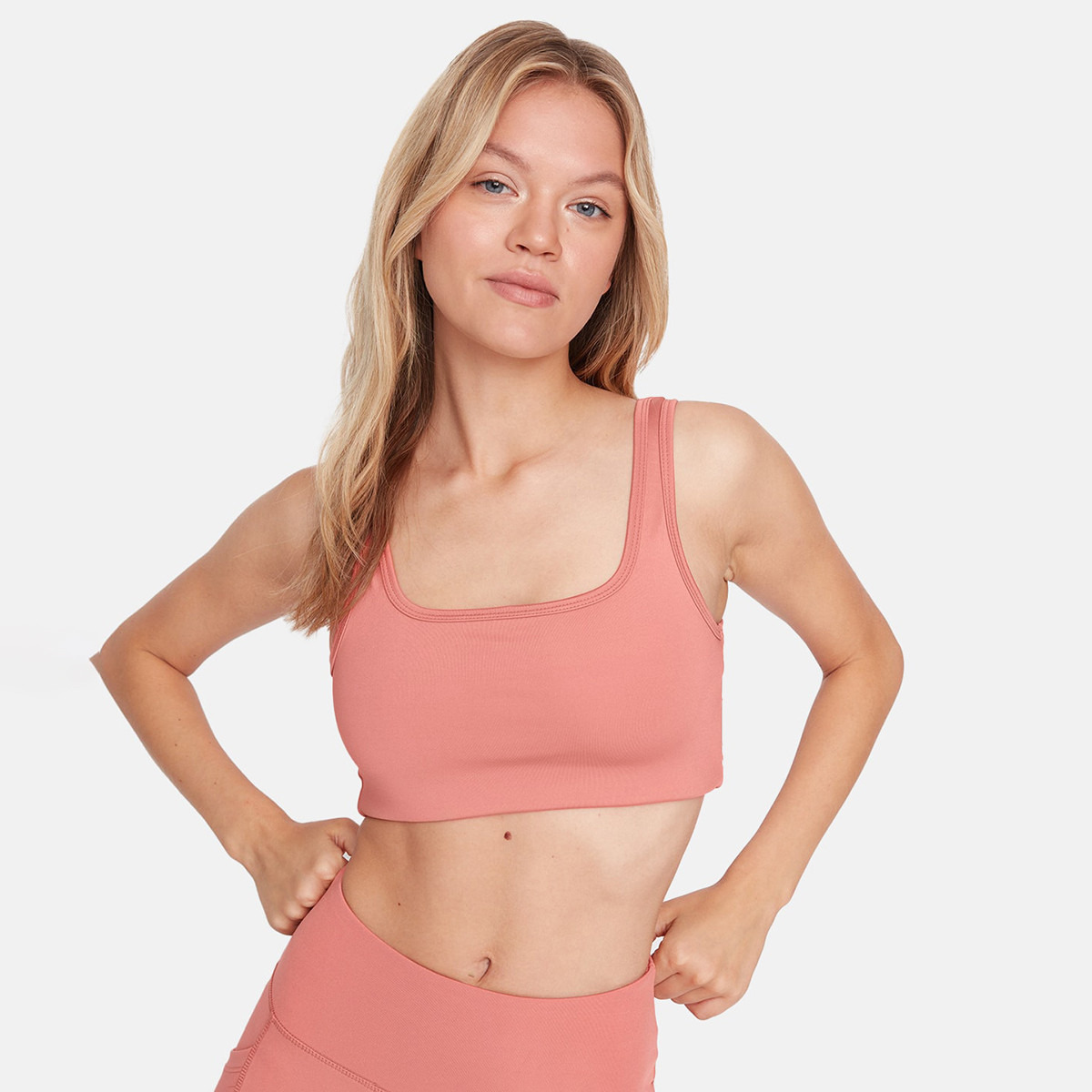 حمالة صدر رياضية نسائية برقبة مربعة مع وردية اللون سادة من ترينديول-women-clothing-sportswearandactivewear-sportsbras-image-3