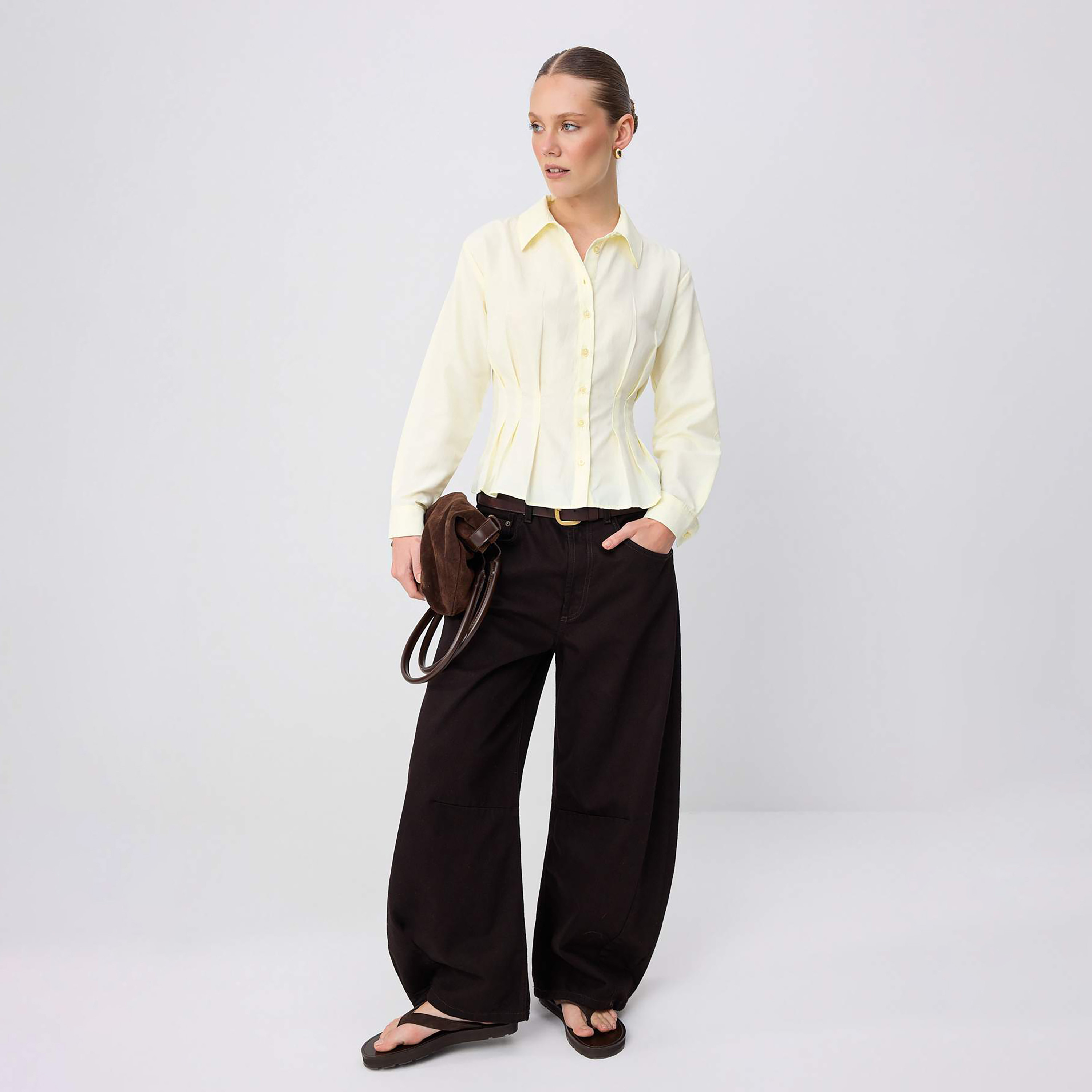 قميص بيبلوم حريمي أصفر فاتح بليسيه بياقة من ترينديول ميلا-women-clothing-shirtsandblouses-shirts-image-2
