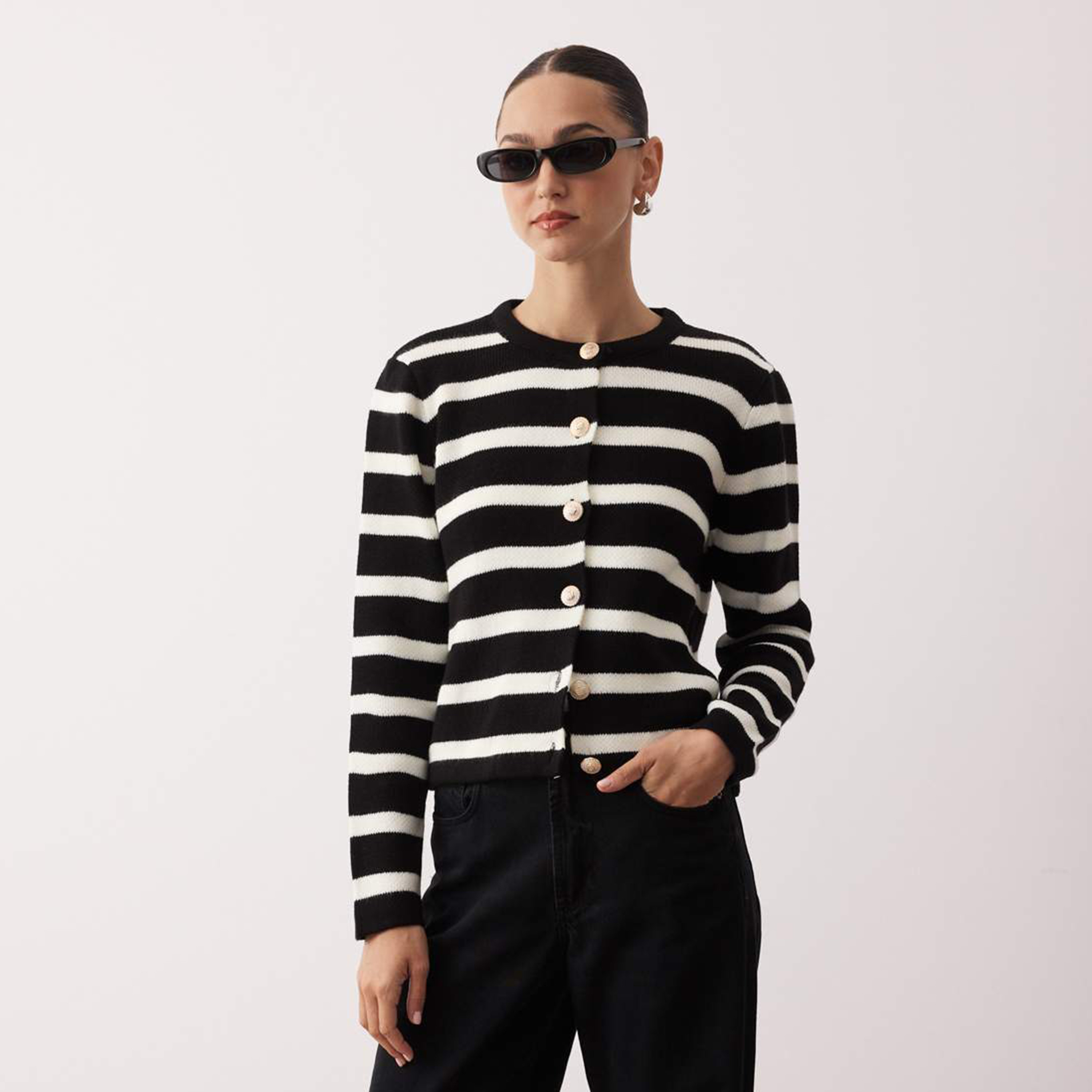 كارديجان حريمي مخطط أسود من ترينديول ميلا-women-winterwear-cardigansandjumpers-cardigans-image-1