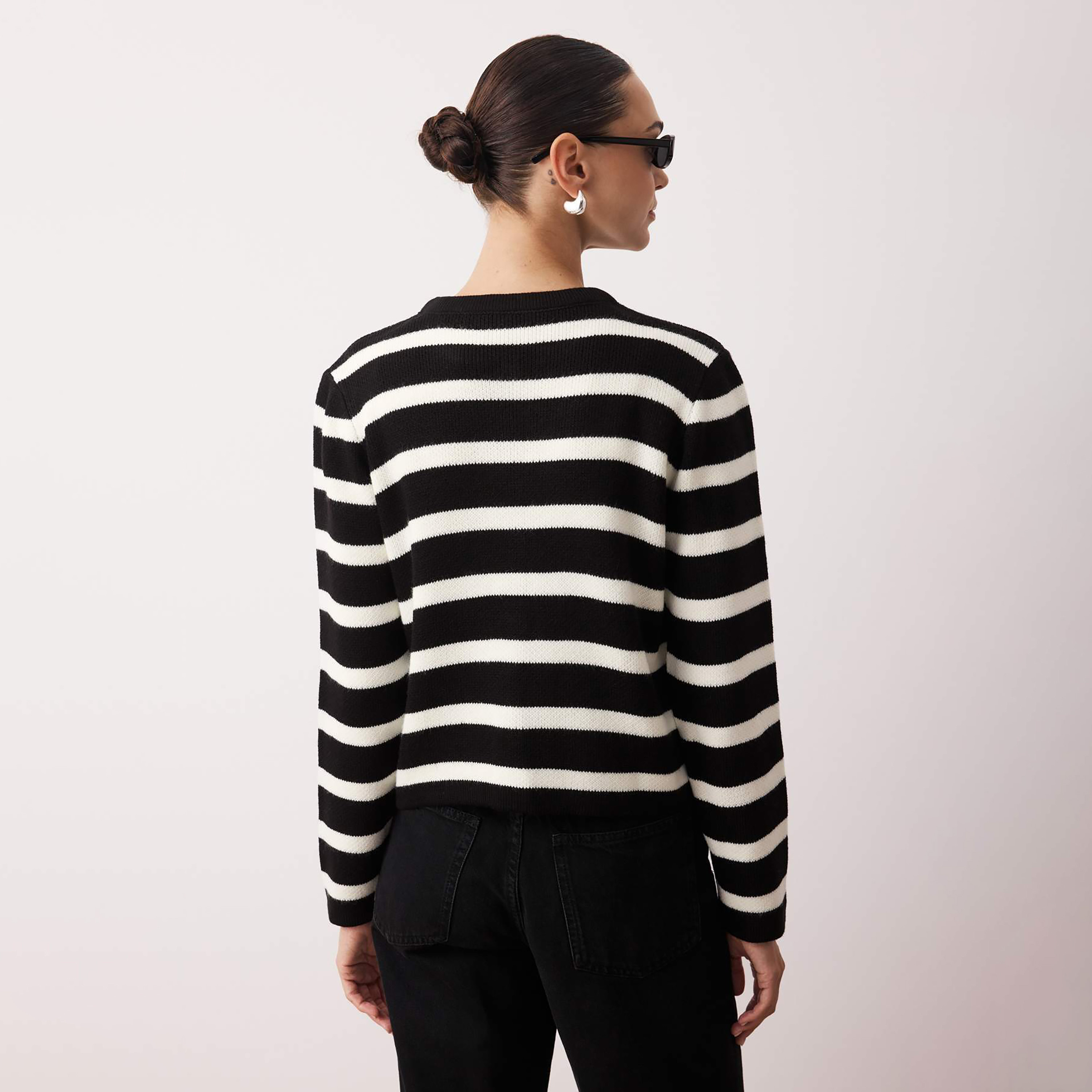 كارديجان حريمي مخطط أسود من ترينديول ميلا-women-winterwear-cardigansandjumpers-cardigans-image-3