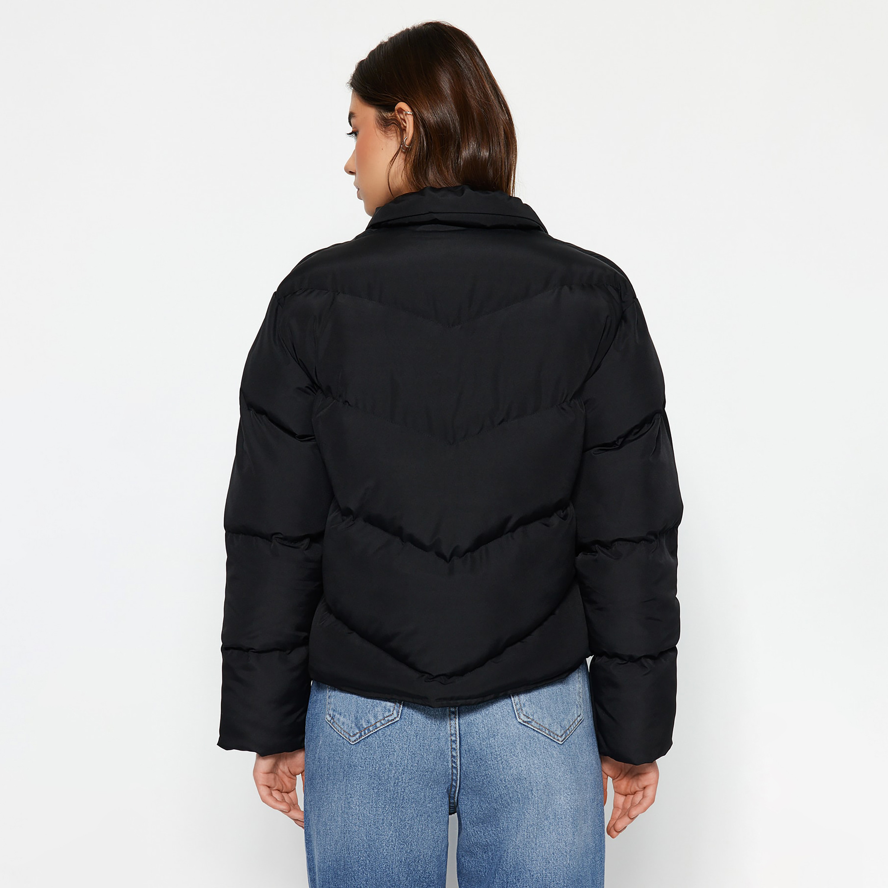 جاكيت بافر حريمي بياقة مرتفعة من ترينديول ميلا-women-winterwear-coatsandjackets-jackets-image-3