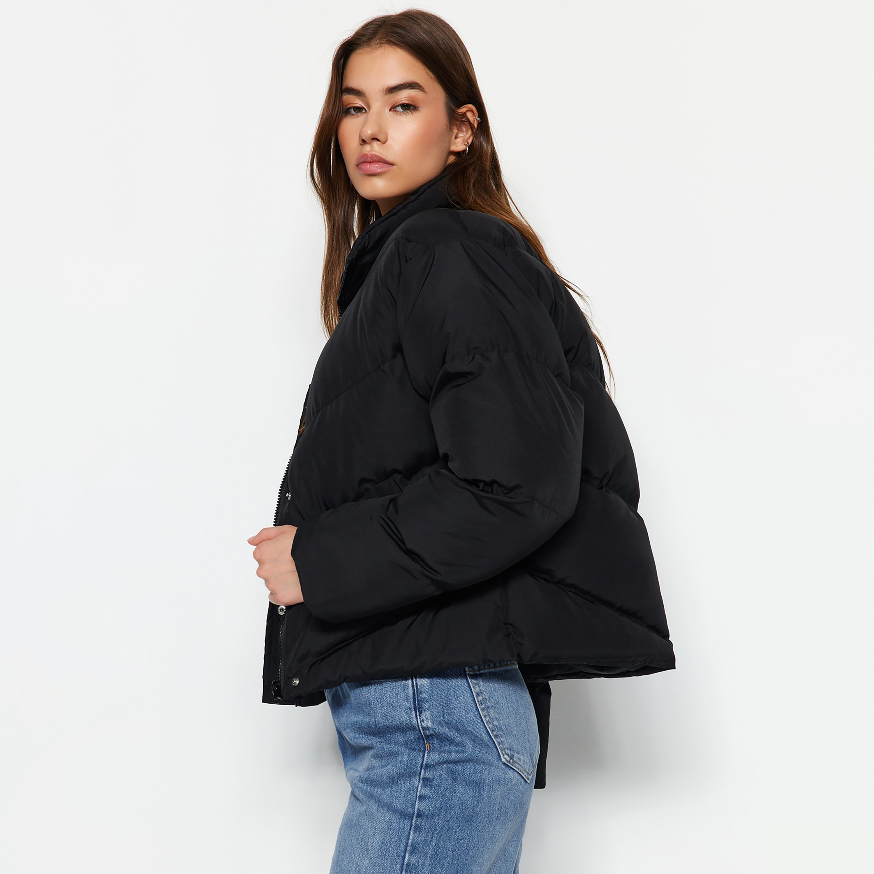 جاكيت بافر حريمي بياقة مرتفعة من ترينديول ميلا-women-winterwear-coatsandjackets-jackets-image-4