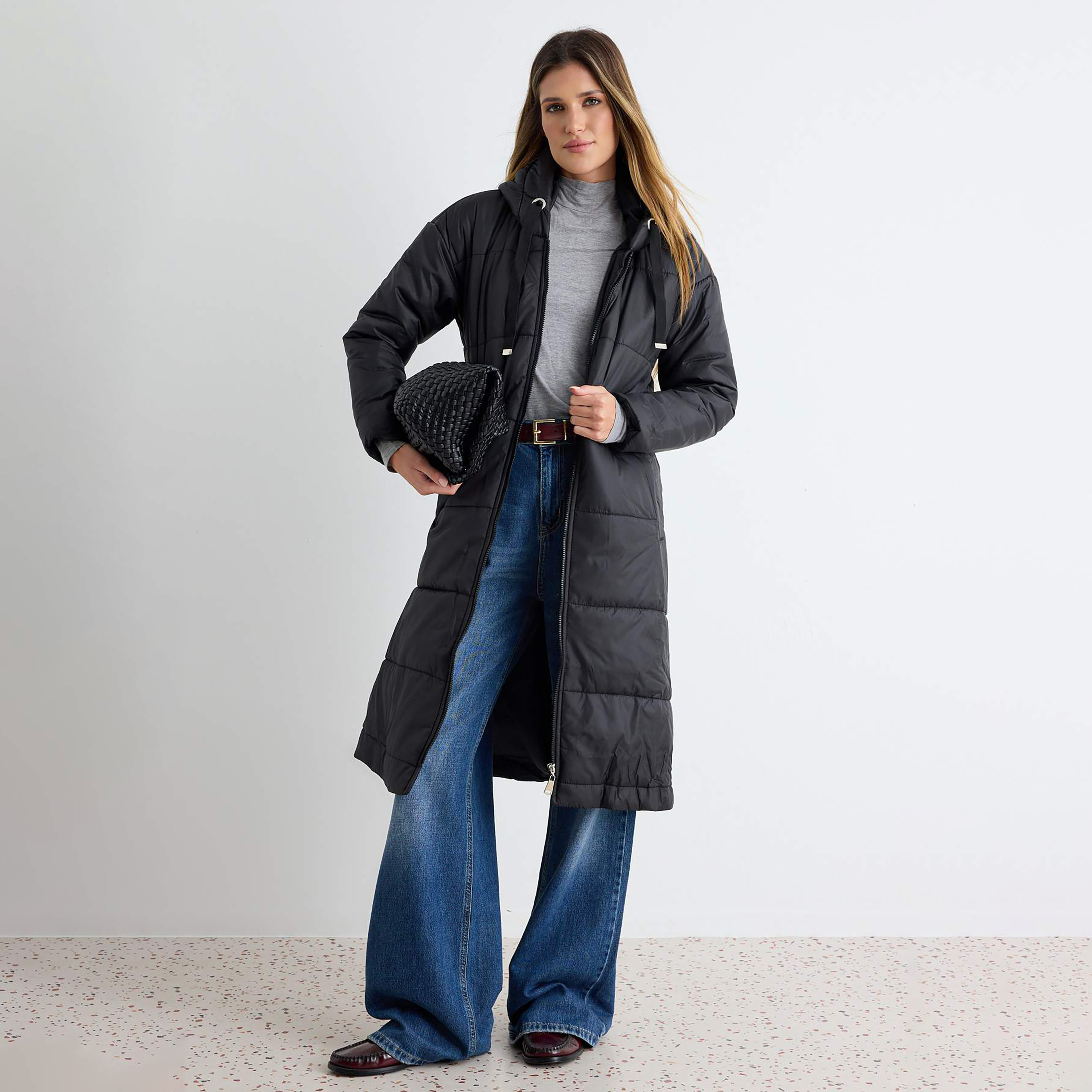 جاكيت بافر حريمي أسود بقبعة وأكمام مسدلة من تريندي يول ميلا-women-winterwear-coatsandjackets-jackets-image-2