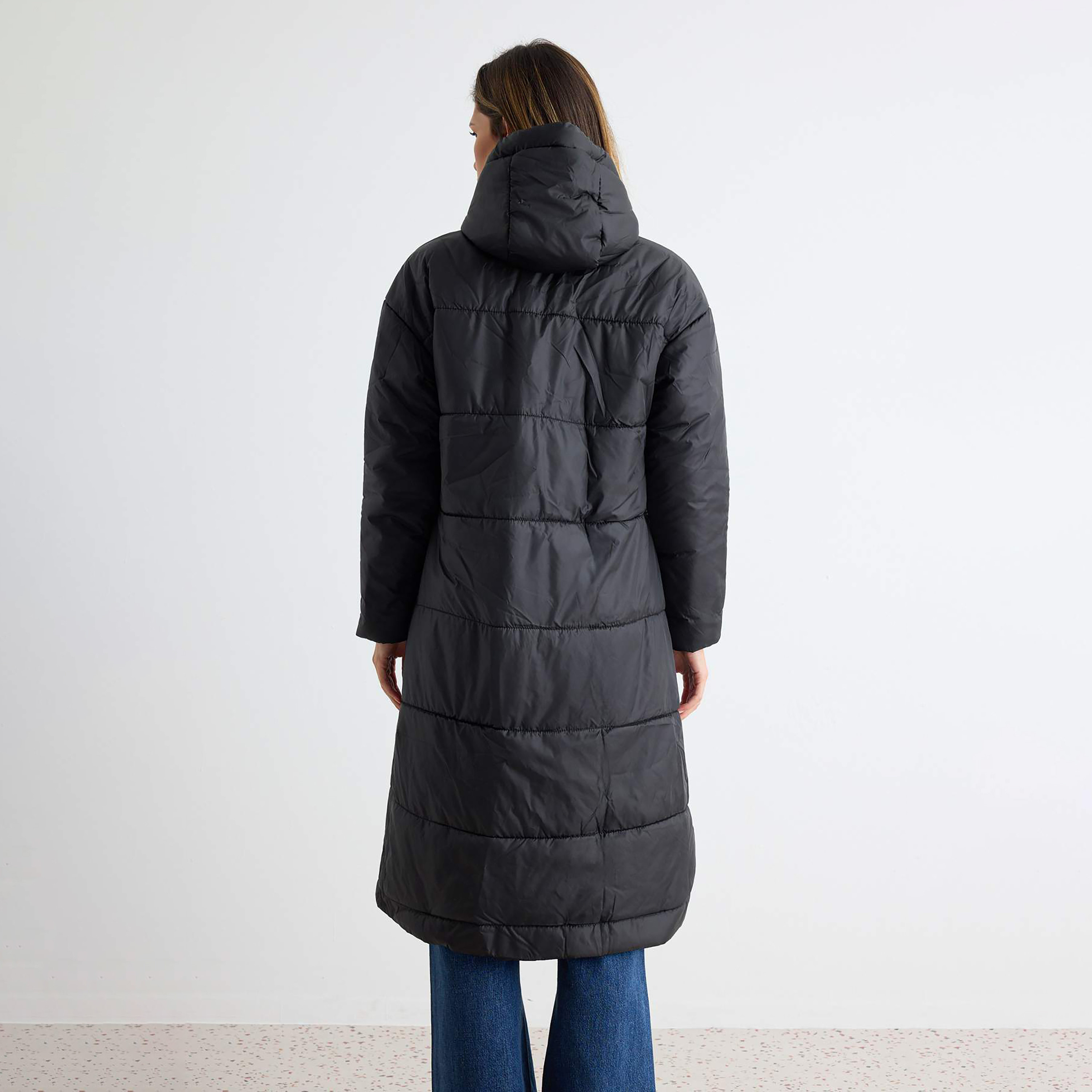 جاكيت بافر حريمي أسود بقبعة وأكمام مسدلة من تريندي يول ميلا-women-winterwear-coatsandjackets-jackets-image-3