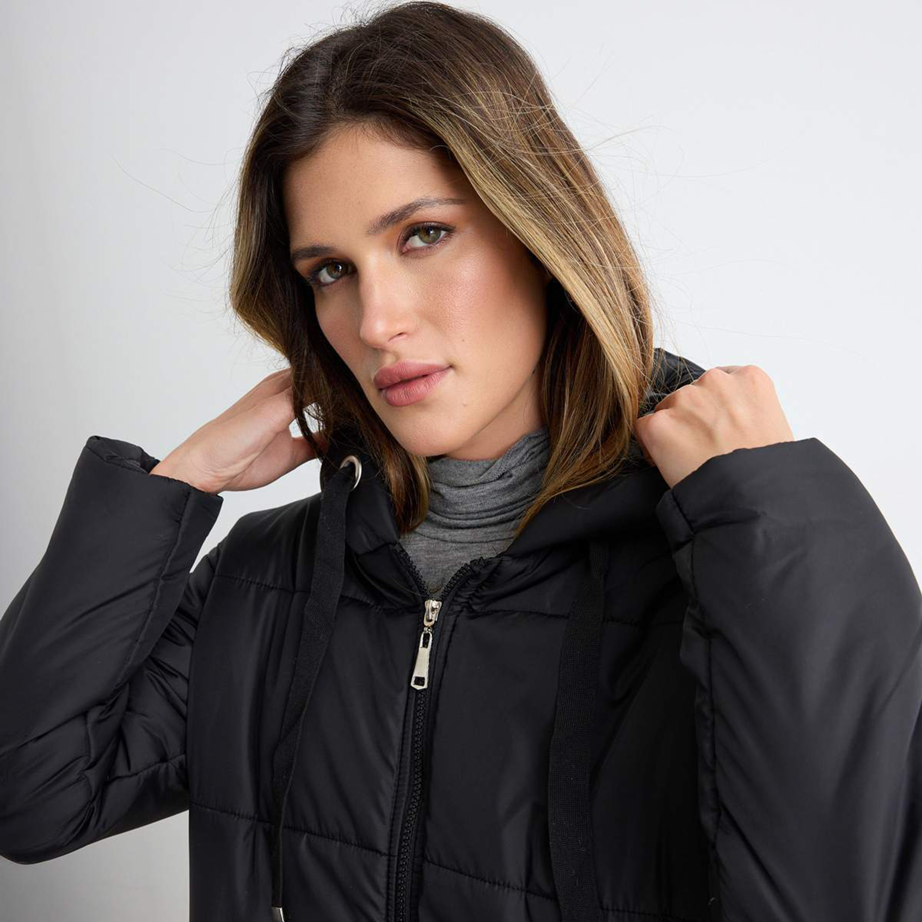 جاكيت بافر حريمي أسود بقبعة وأكمام مسدلة من تريندي يول ميلا-women-winterwear-coatsandjackets-jackets-image-4