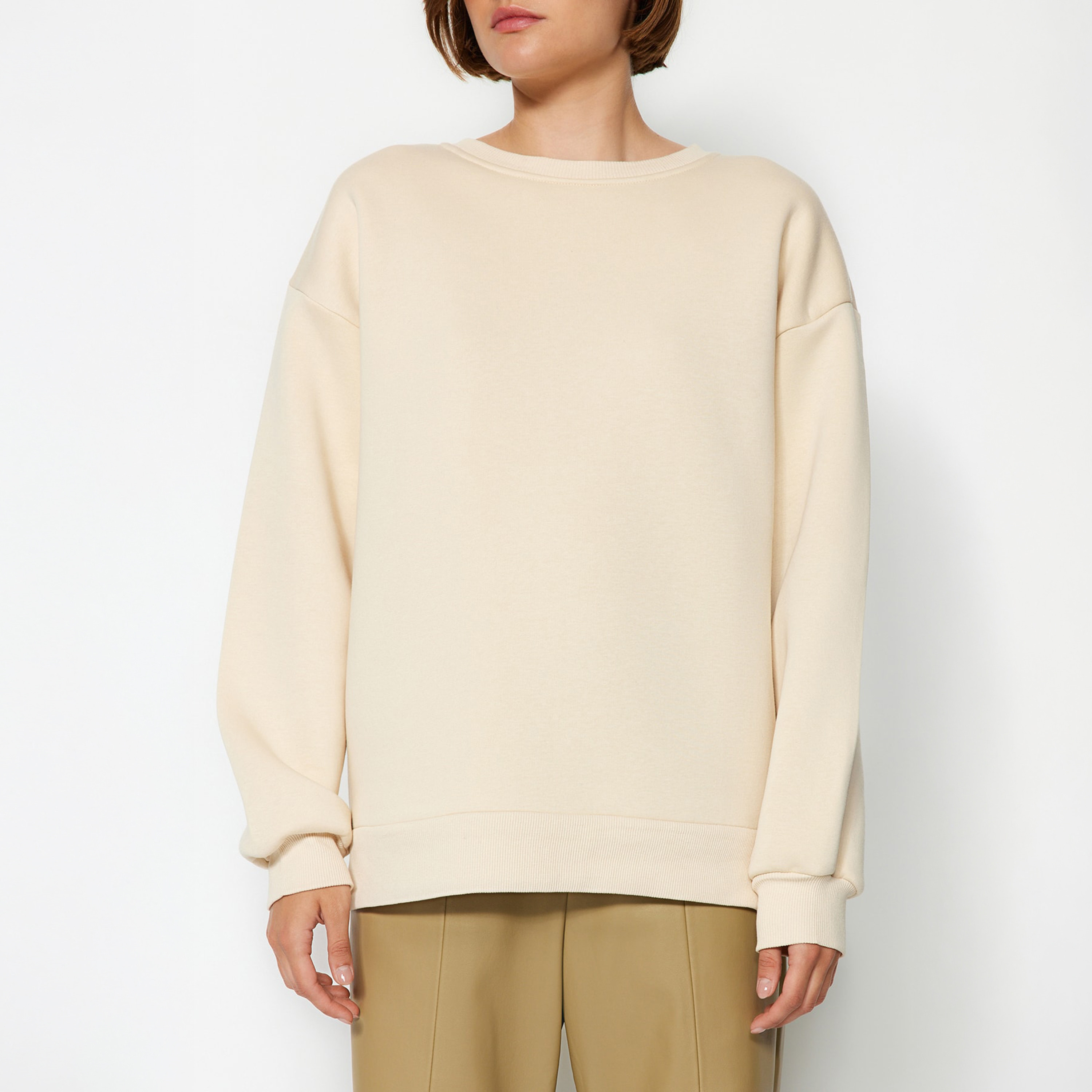 سويت شيرت حريمي بأكمام مسدلة من تريندyولميلا-women-clothing-hoodiesandsweatshirts-sweatshirts-image-3