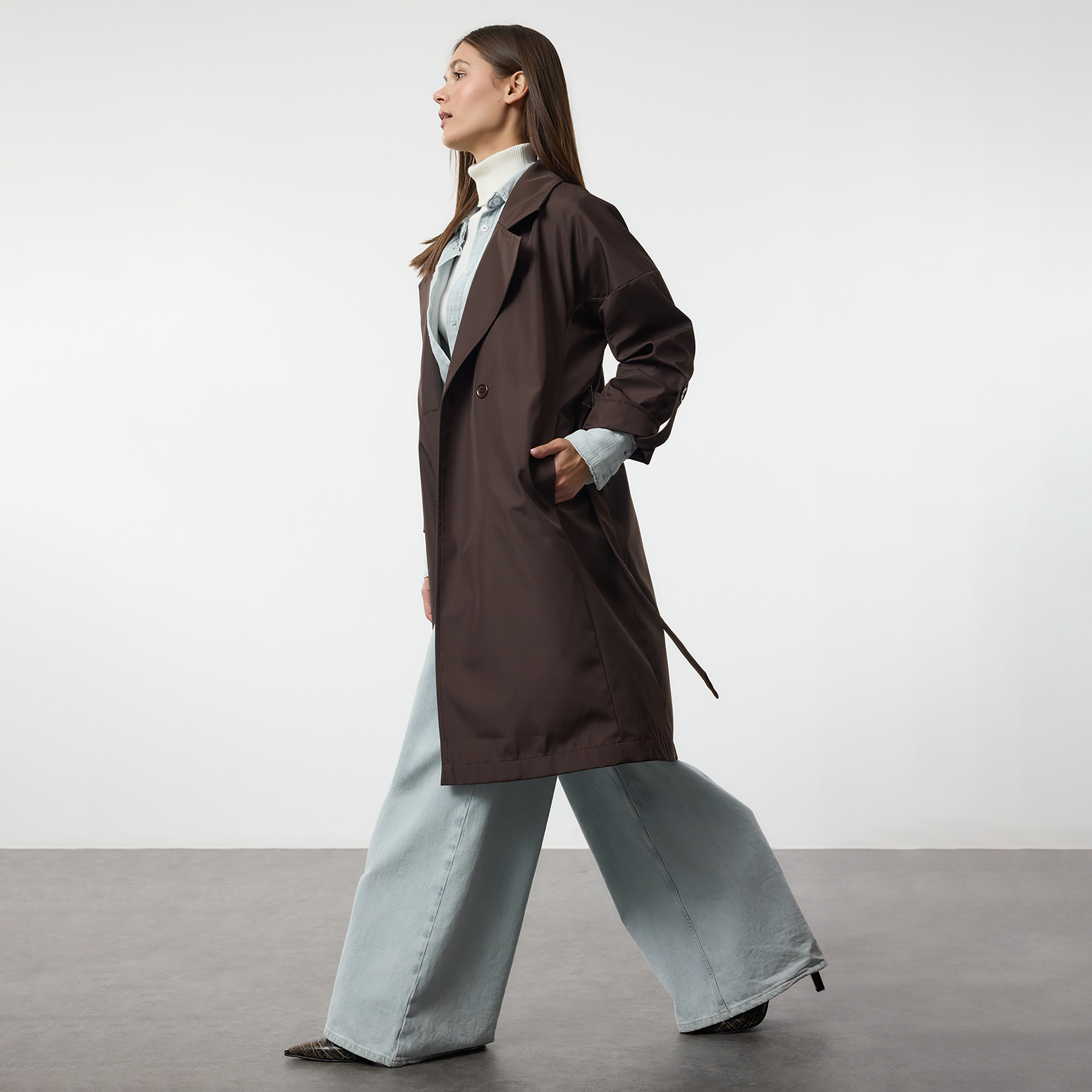 Trendyolmilla Lapel Collared Dropped Sleeves Women's Wrap Style Trench Coat-women-winterwear-coatsandjackets-coats-image-5