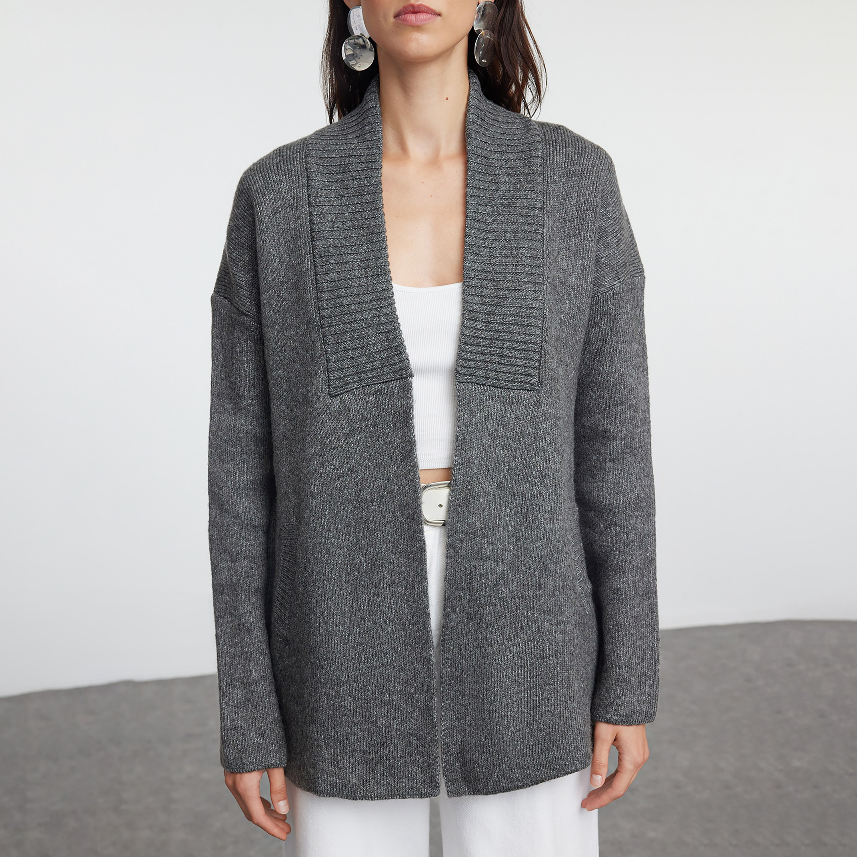 كارديجان حريمي مفتوح من الأمام بأكمام مسدلة من تريندyol ميلا-women-winterwear-cardigansandjumpers-cardigans-image-3