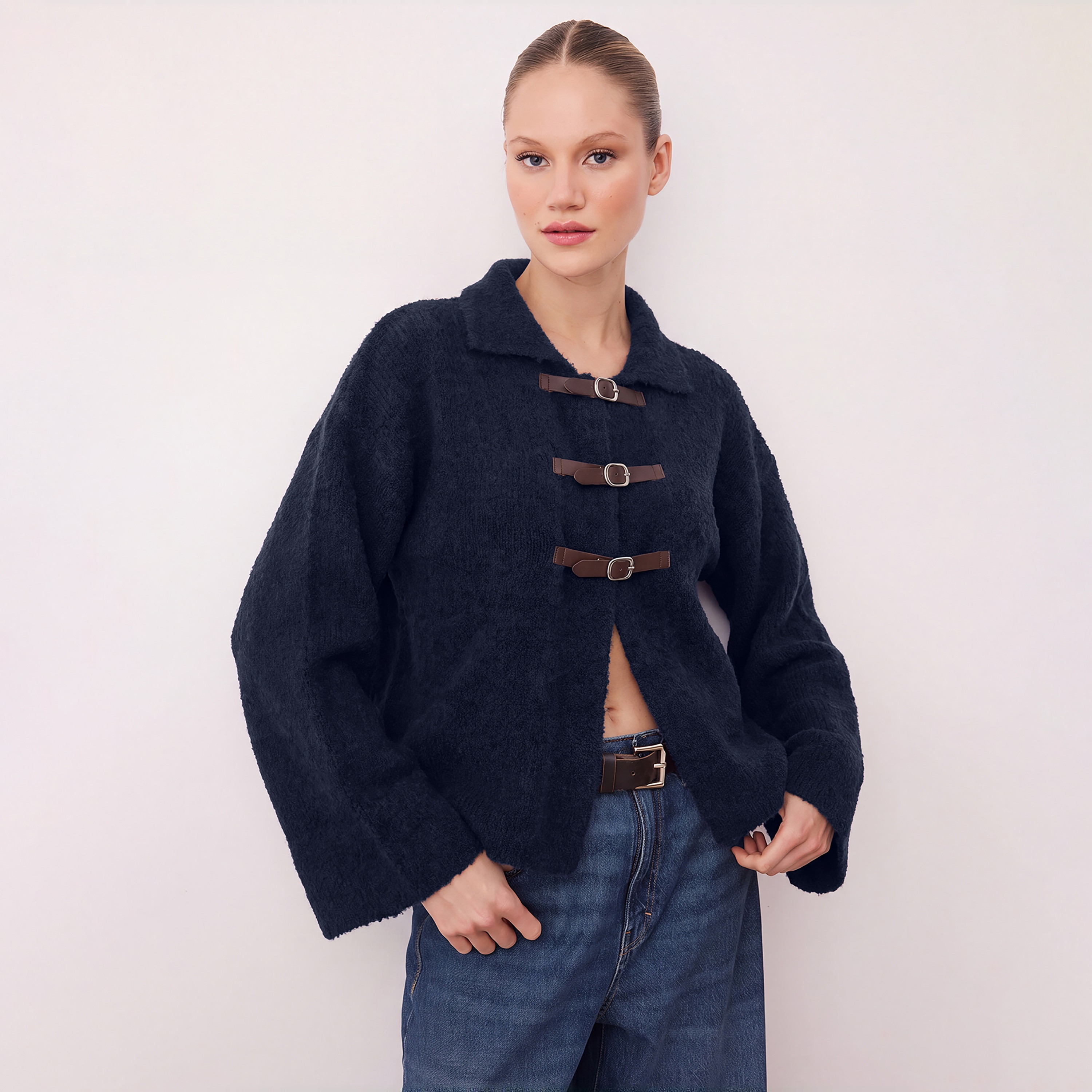 كارديجان حريمي بياقة وأكمام ساقطة من تريندyol ميلا-women-winterwear-cardigansandjumpers-cardigans-image-1