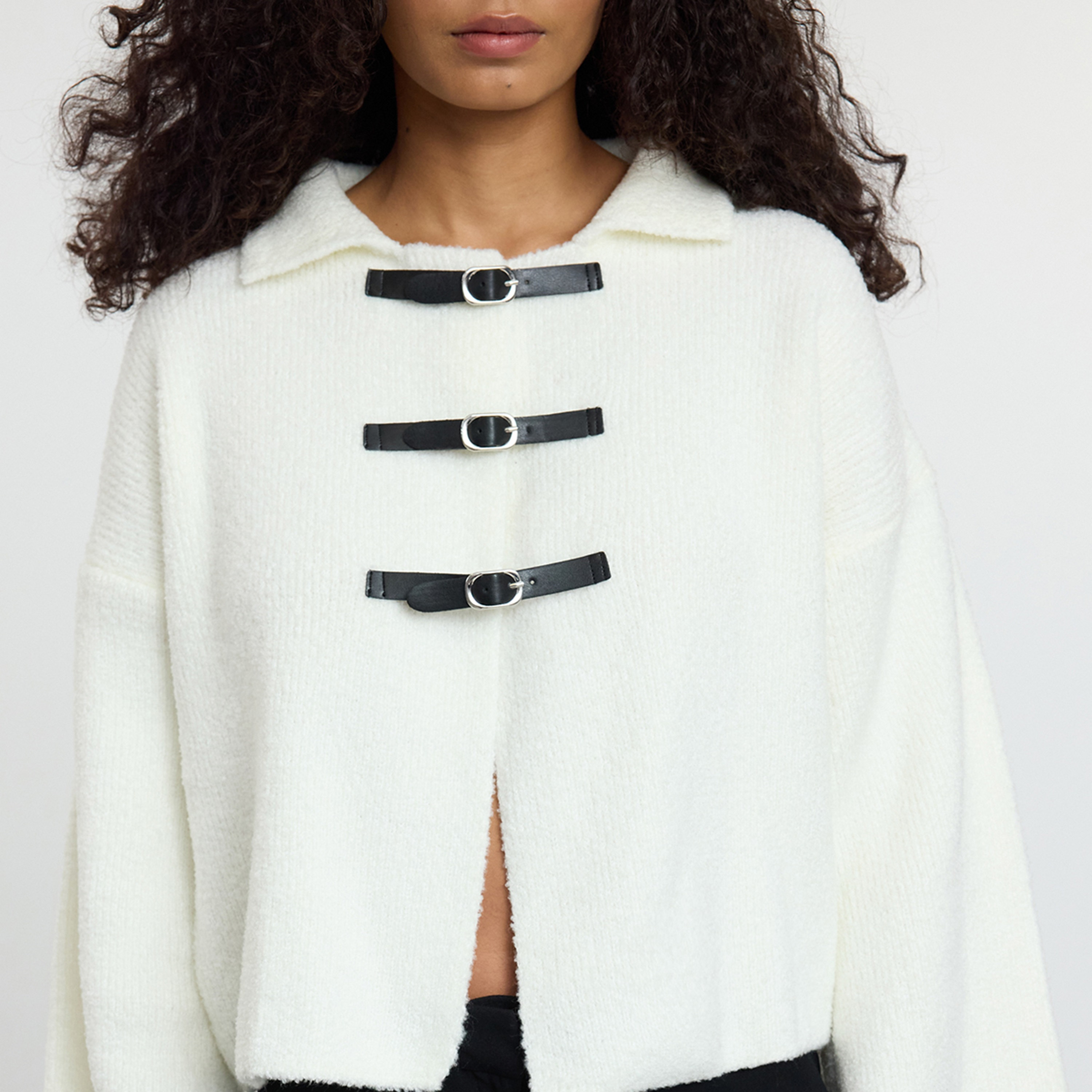 كارديجان حريمي بياقة وأكمام ساقطة من تريندyol ميلا-women-winterwear-cardigansandjumpers-cardigans-image-3