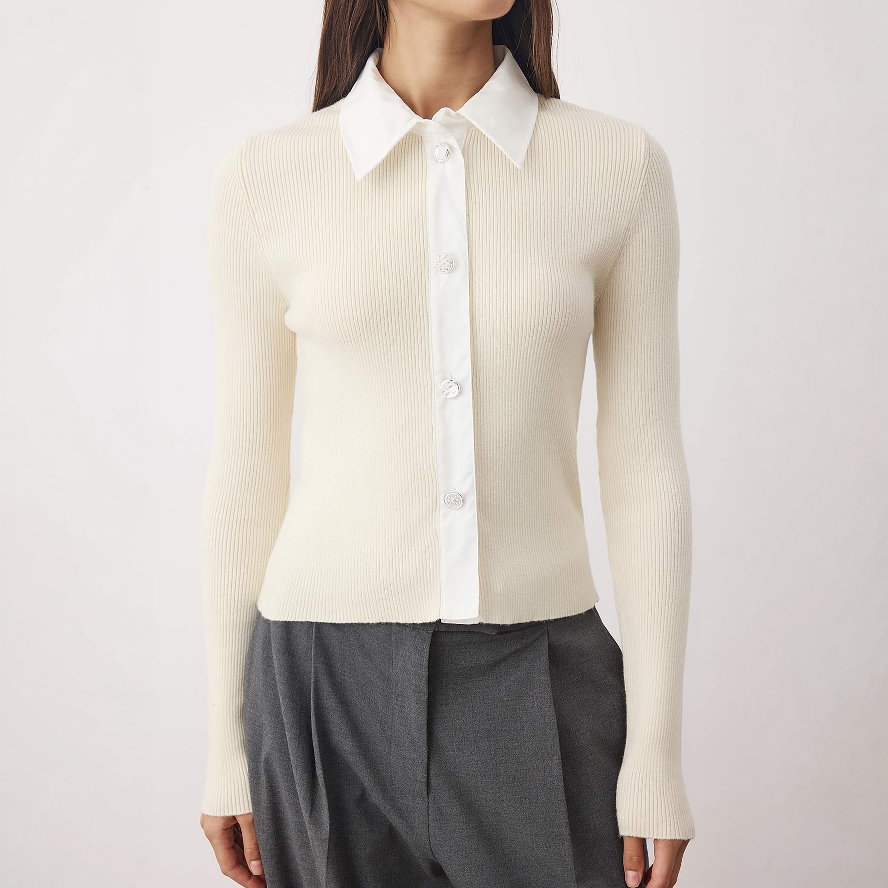 قميص تريكو حريمي ضيق الأكمام بياقة متباينة وملمس مضلع لون الكريمه من تريندyول ميلا-women-clothing-shirtsandblouses-shirts-image-4