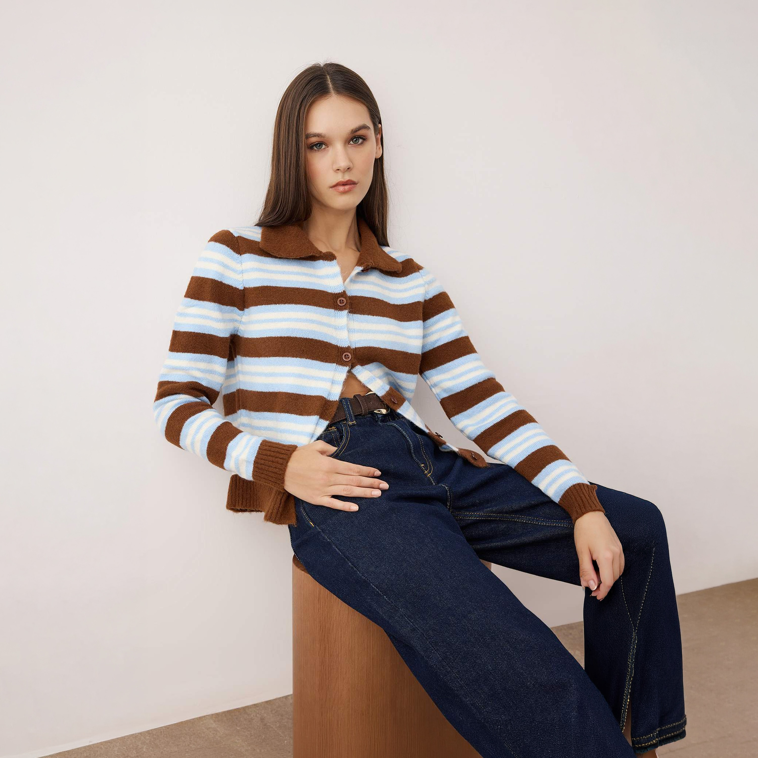 كارديجان حريمي مخطط باللون البني بياقة من ترينديول ميلا-women-winterwear-cardigansandjumpers-cardigans-image-2