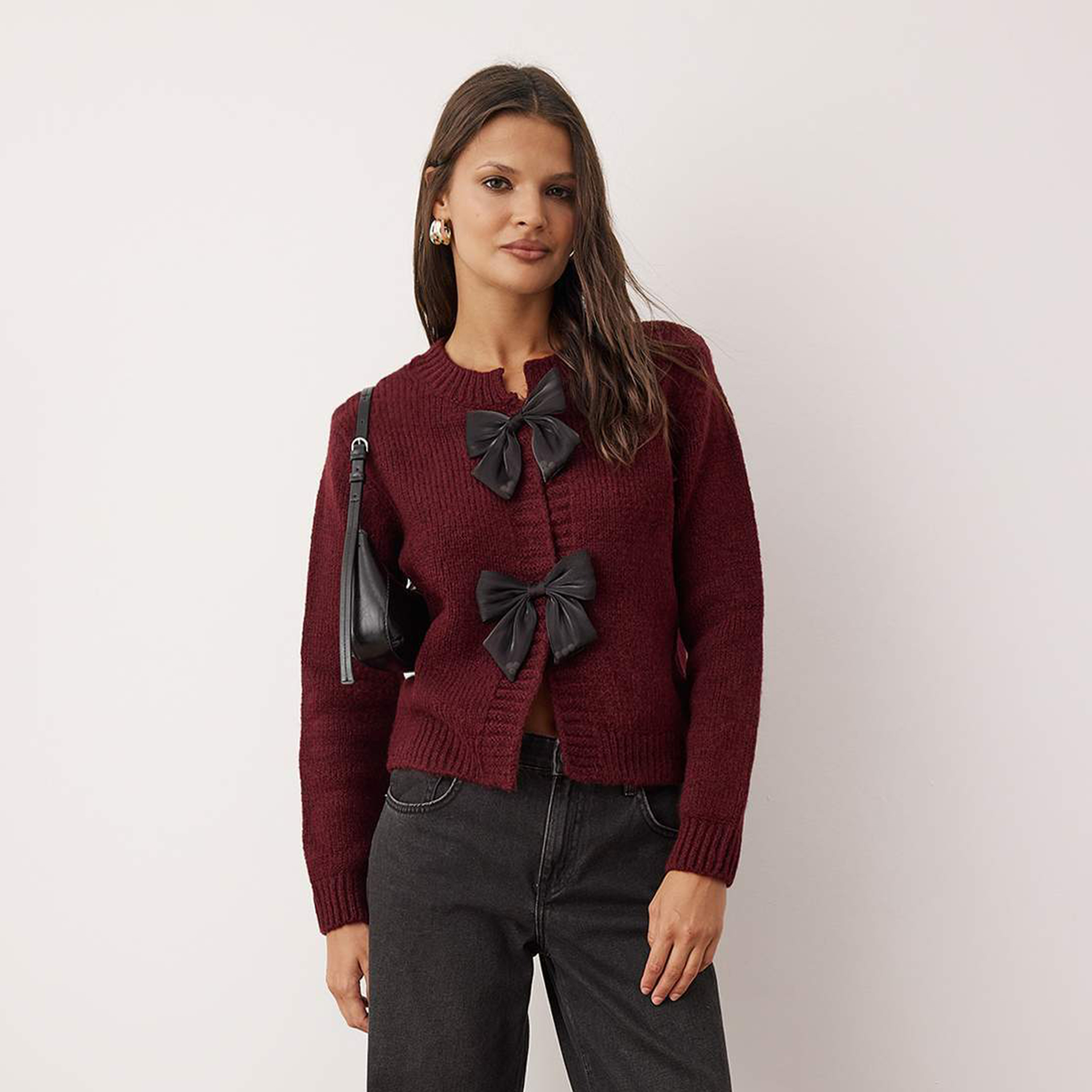 كارديجان حريمي لون عنابي بتفاصيل فيونكة من تريندyol ميلا-women-winterwear-cardigansandjumpers-cardigans-image-1