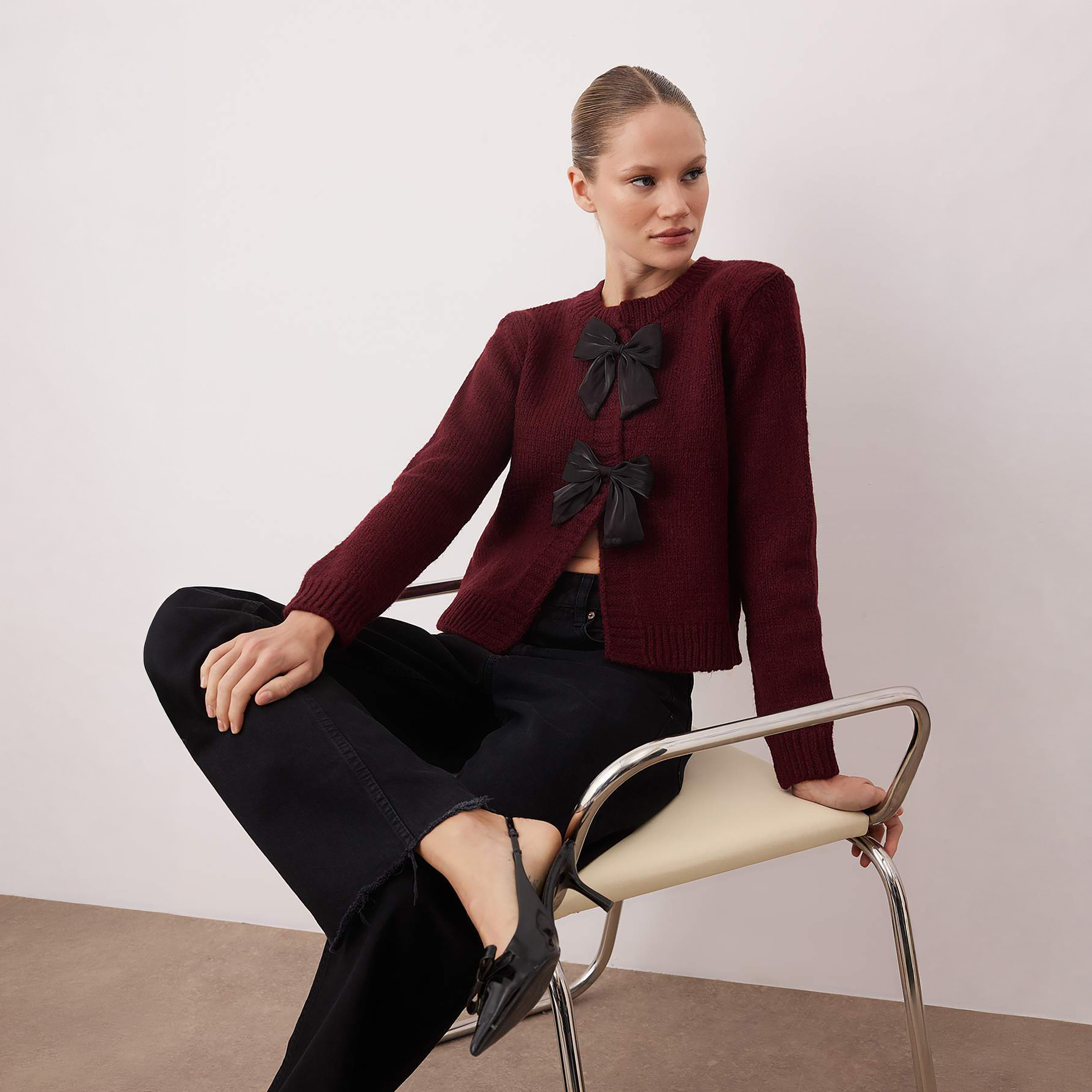 كارديجان حريمي لون عنابي بتفاصيل فيونكة من تريندyol ميلا-women-winterwear-cardigansandjumpers-cardigans-image-3