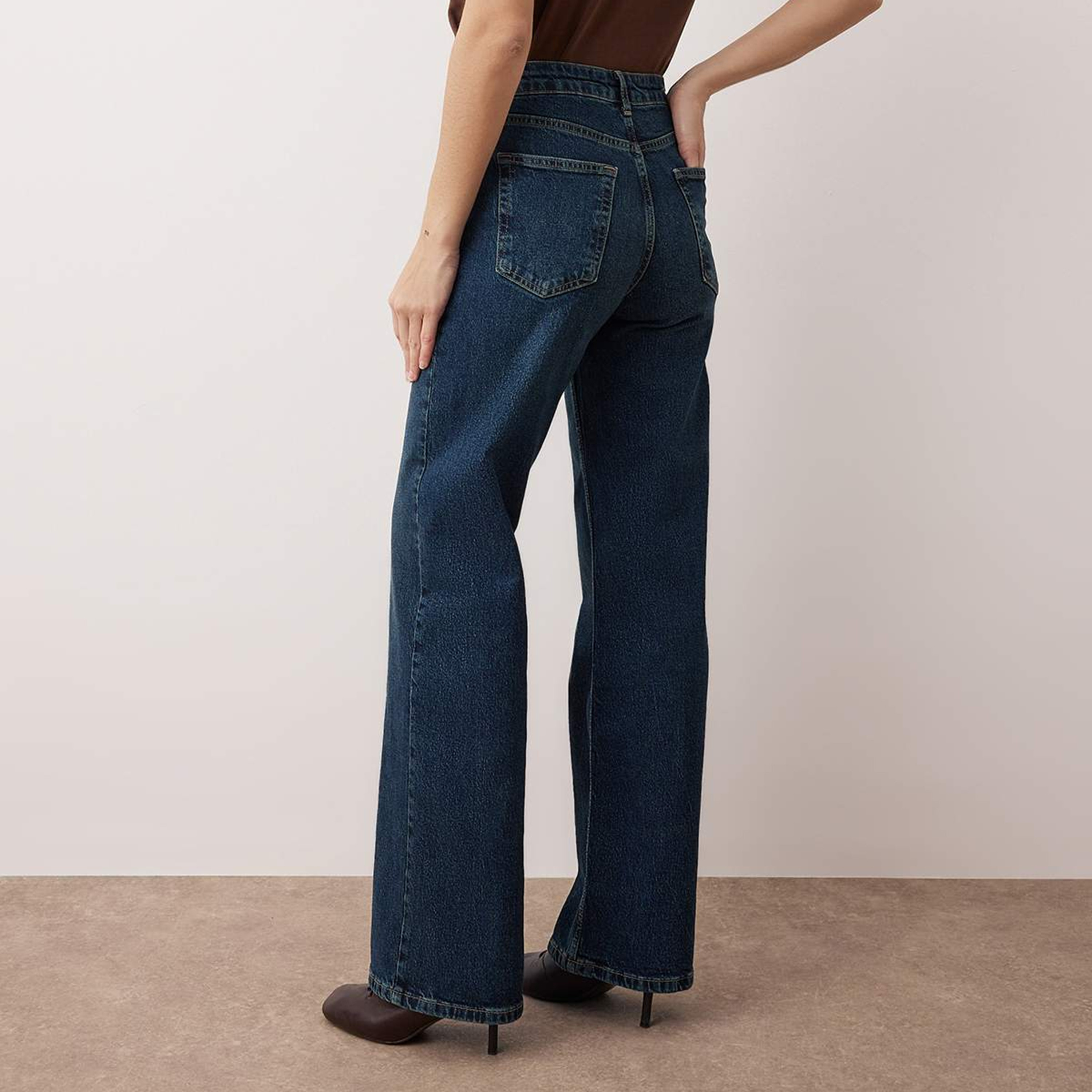 جينز حريمي مستقيم باللون الأزرق من ترينديول ميلا-women-clothing-jeans-image-4