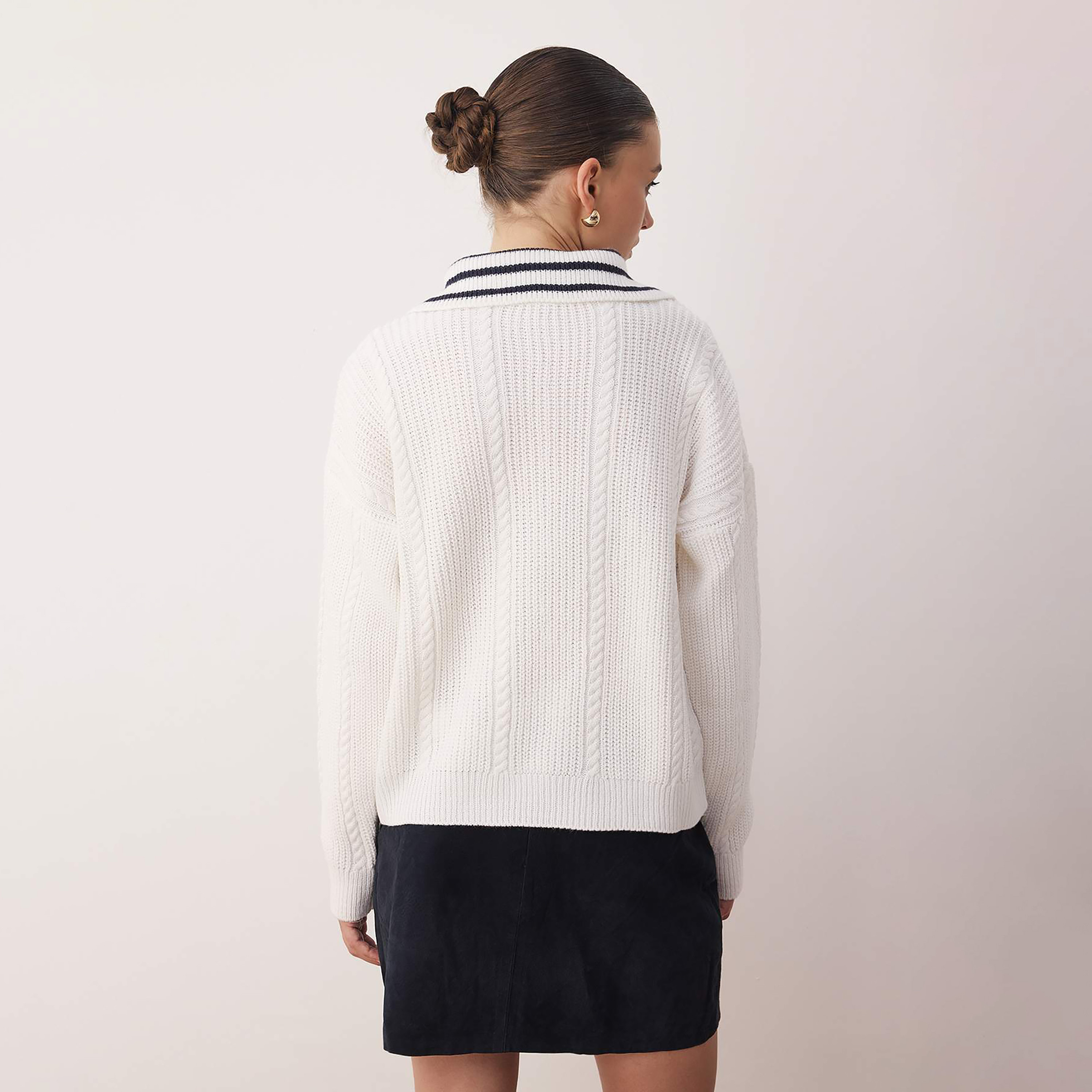 Trendyolmilla White Cable Knitted Collared Dropped Sleeves Women's Sweater-women-winterwear-cardigansandjumpers-jumpers-image-3