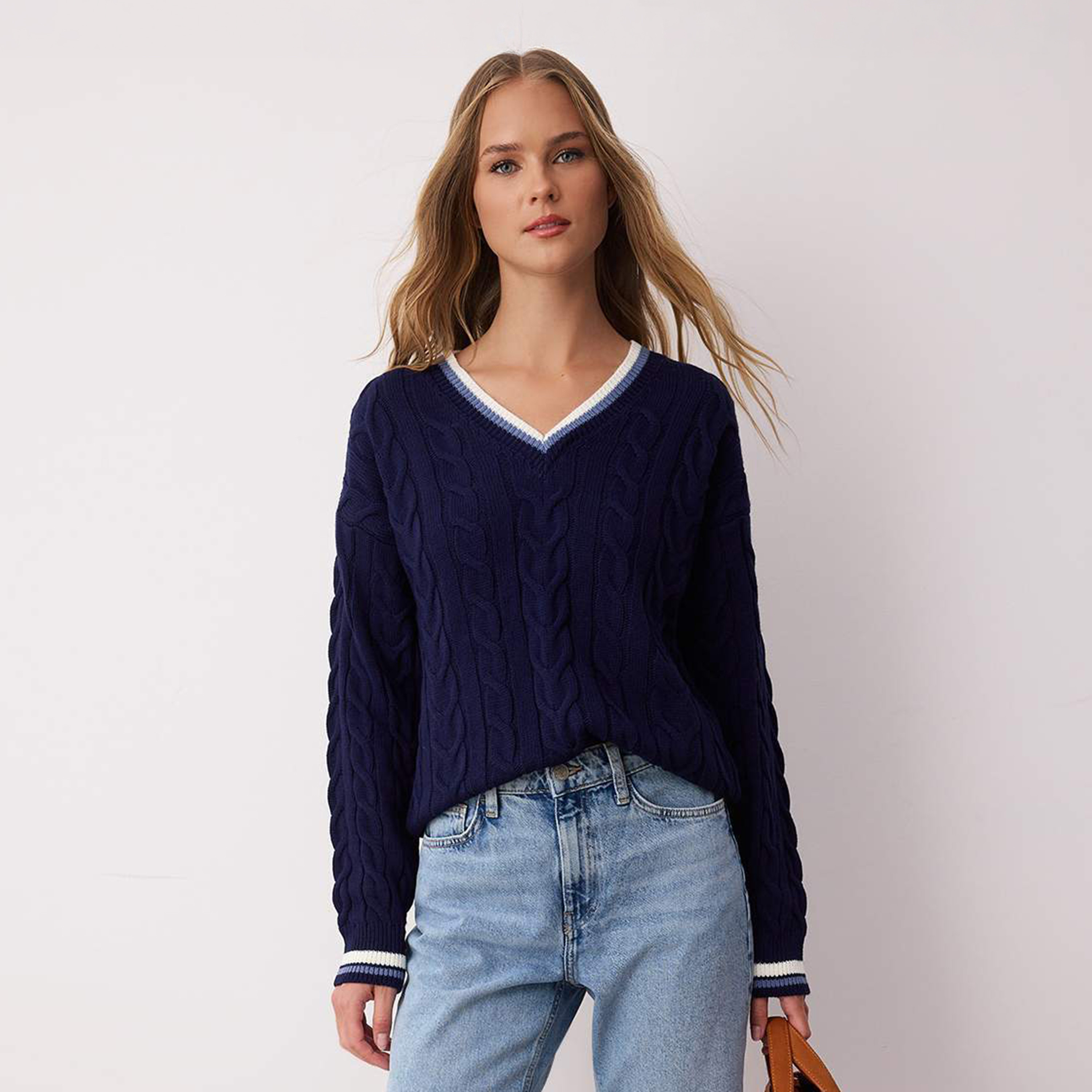 سويتر حريمي بحياكة ضفائر وأكمام منسدلة من ترينديول ميلا-women-winterwear-cardigansandjumpers-jumpers-image-1