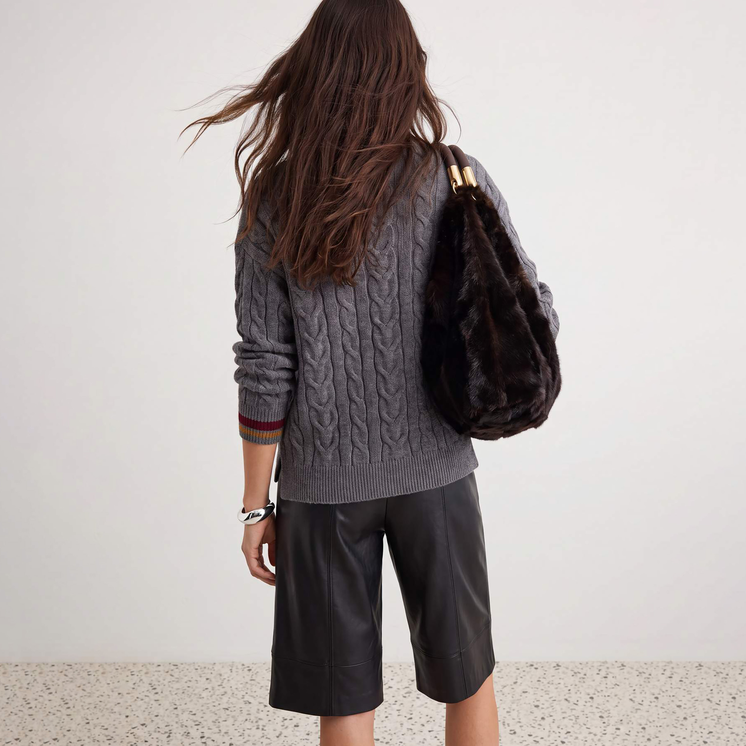 سويتر حريمي بحياكة ضفائر وأكمام منسدلة من ترينديول ميلا-women-winterwear-cardigansandjumpers-jumpers-image-3