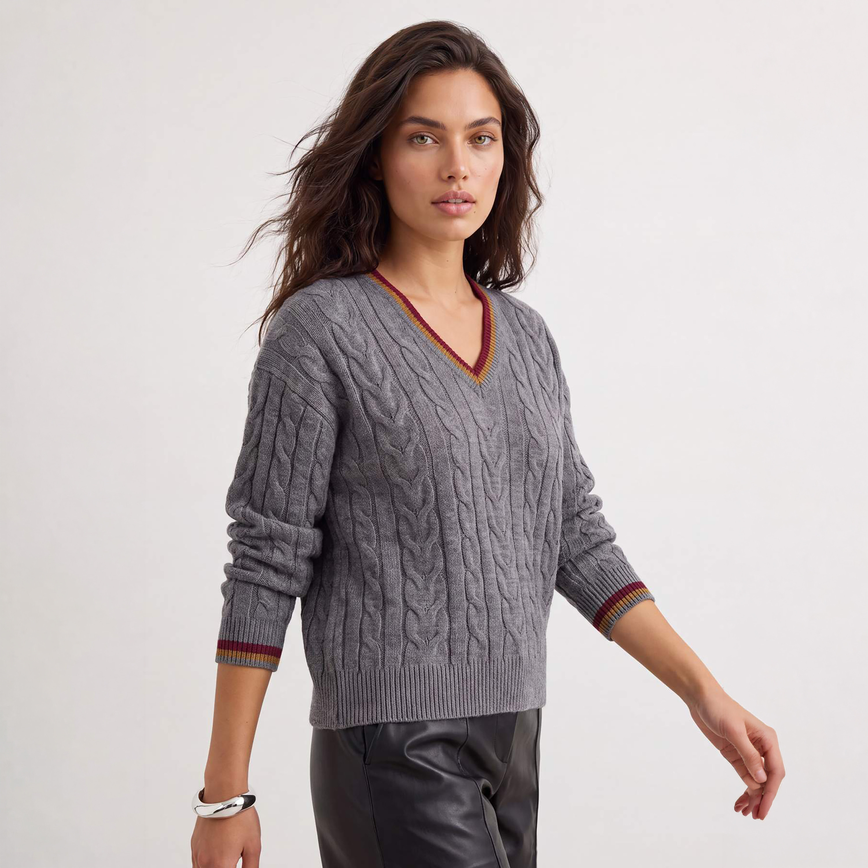 سويتر حريمي بحياكة ضفائر وأكمام منسدلة من ترينديول ميلا-women-winterwear-cardigansandjumpers-jumpers-image-4