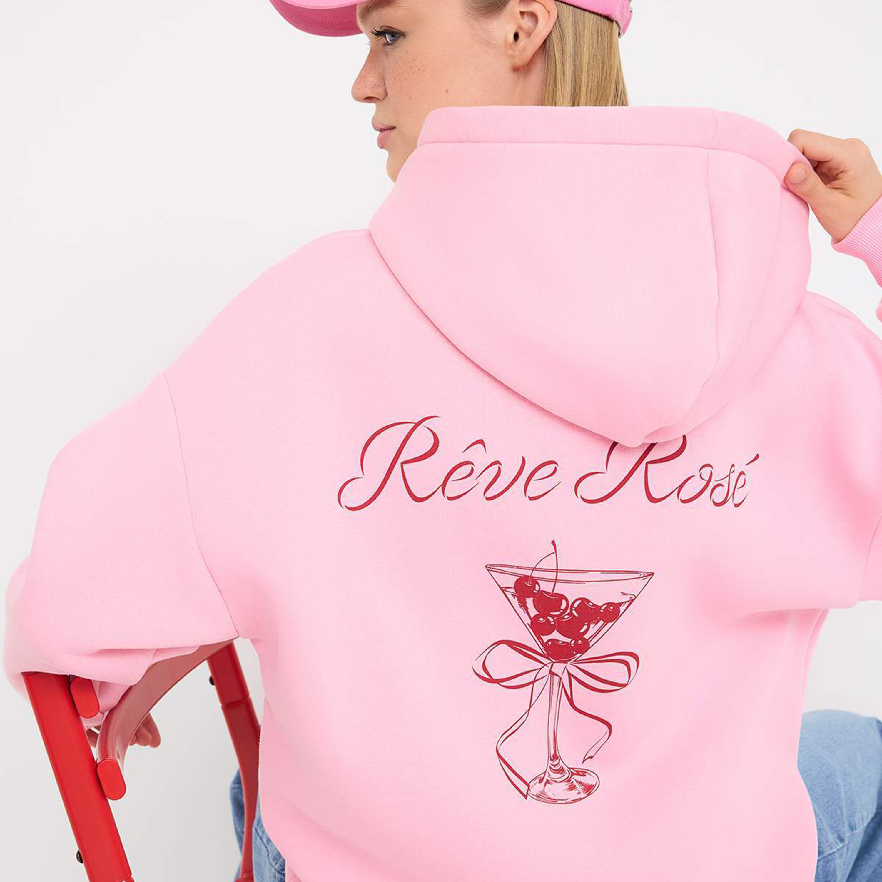 هودي حريمي وردي بطبعة جرافيك وأكمام منسدلة من تريندyولميلا-women-clothing-hoodiesandsweatshirts-sweatshirts-image-3